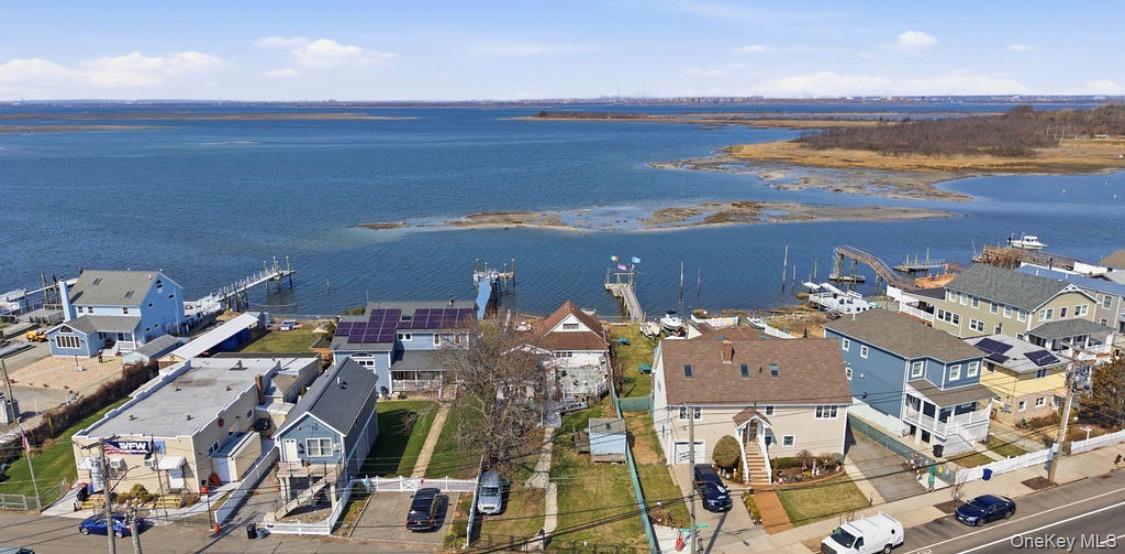 Single Family Cross Bay  Queens, NY 11693, MLS-976511-17