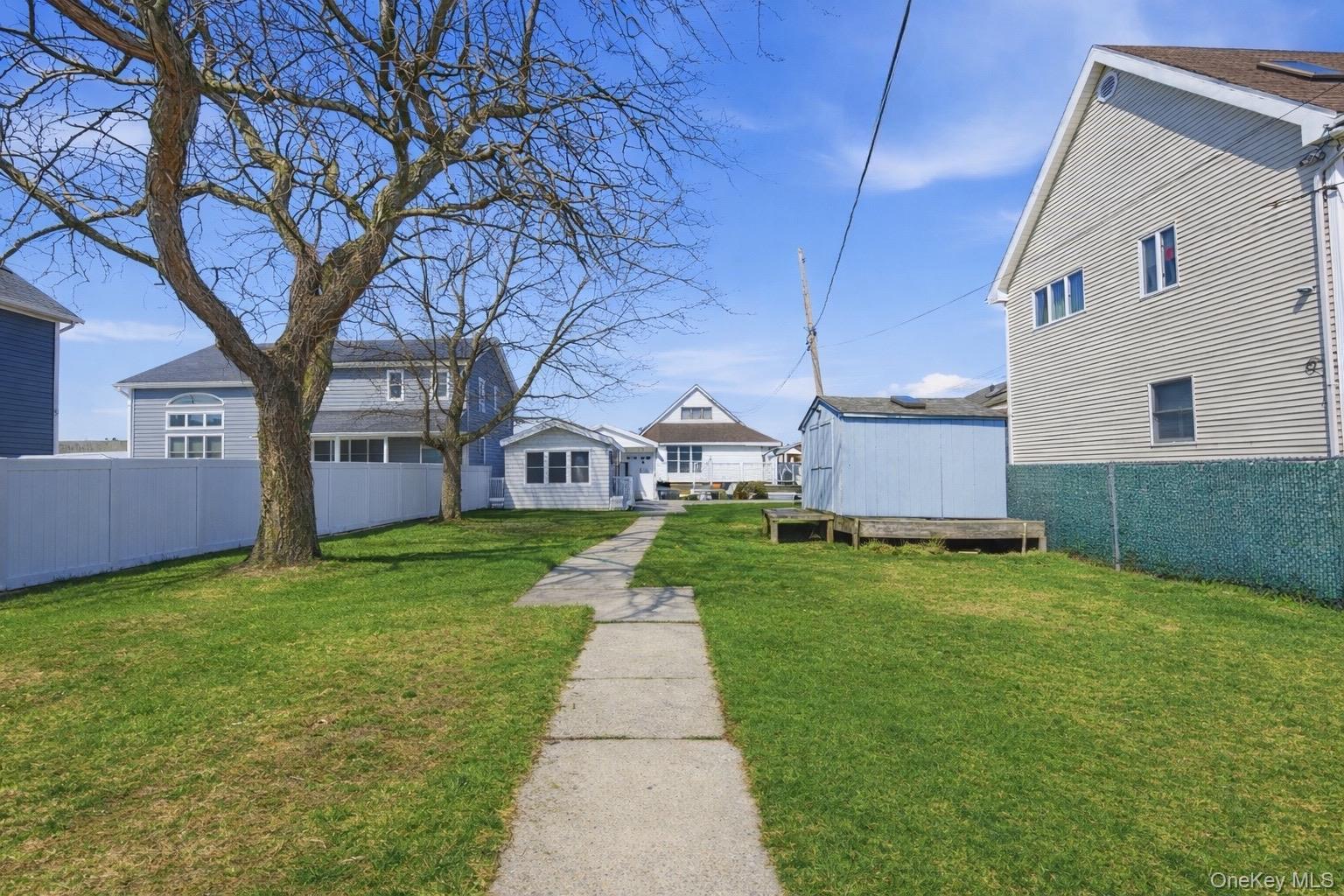 Single Family Cross Bay  Queens, NY 11693, MLS-976511-5