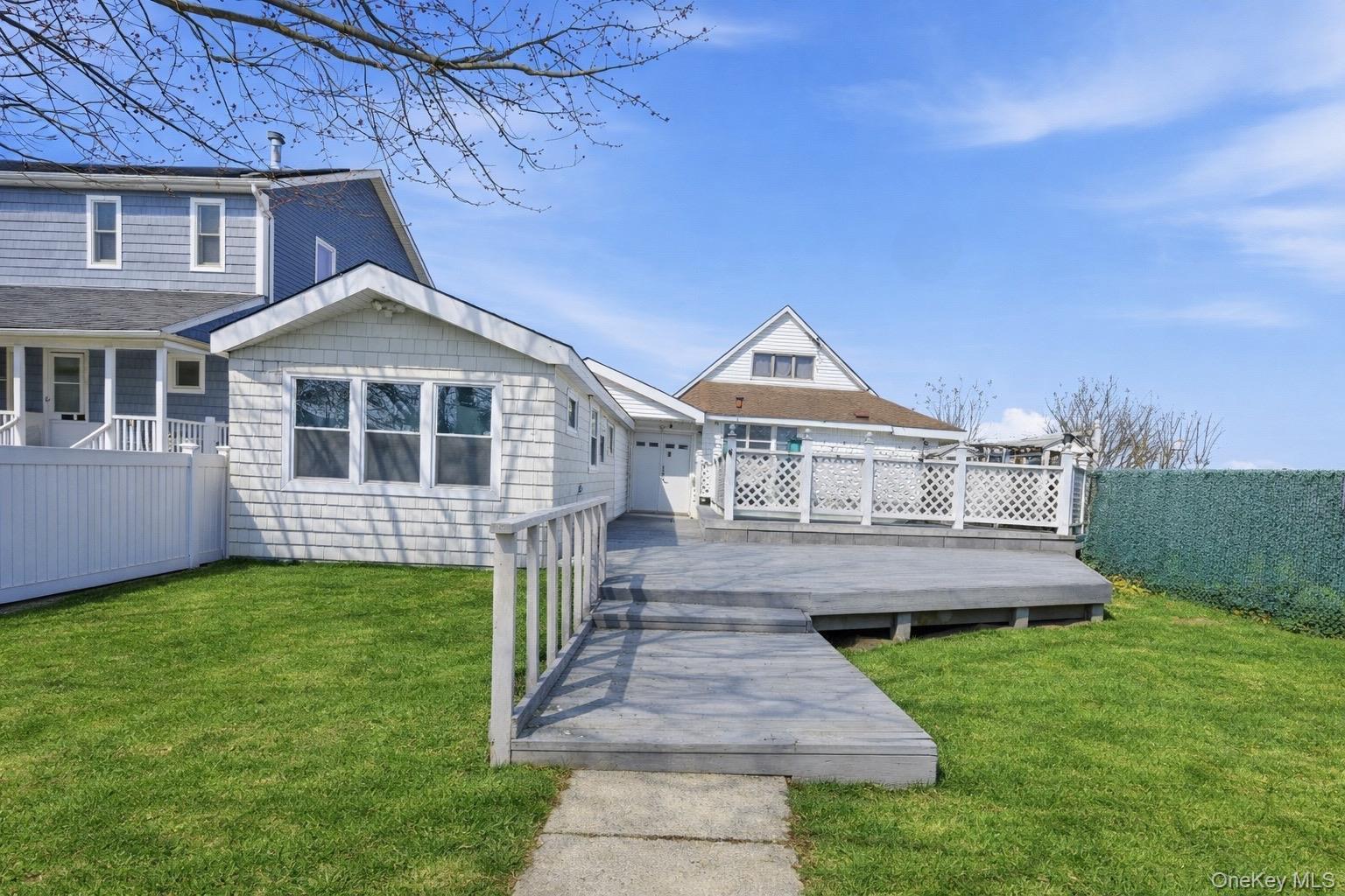 Single Family Cross Bay  Queens, NY 11693, MLS-976511-6