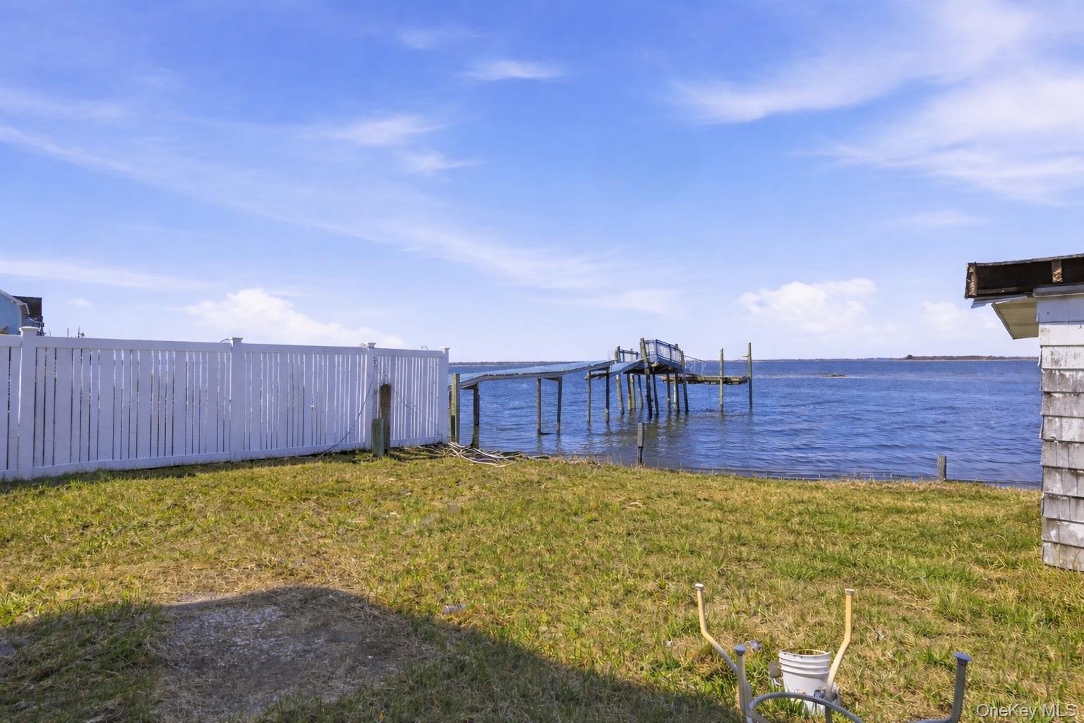 Single Family Cross Bay  Queens, NY 11693, MLS-976511-8
