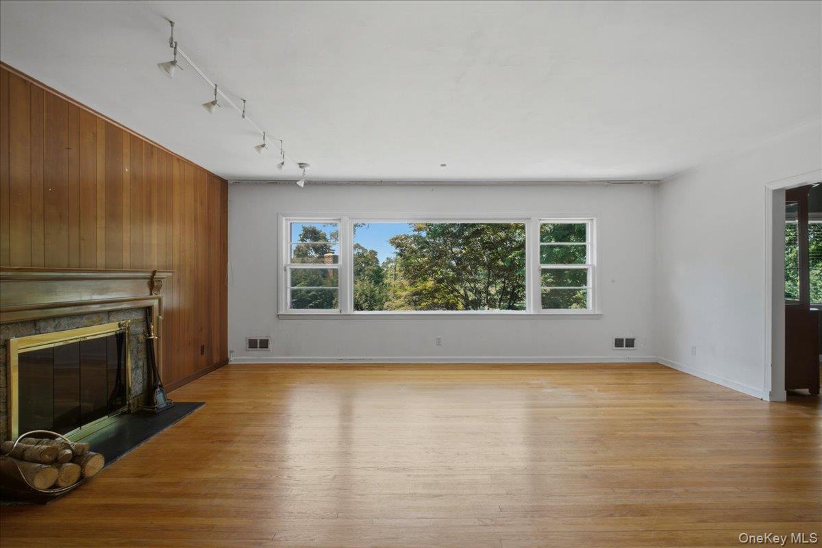 Single Family Beaufort Street Westchester County, NY 10607, MLS-976522-3