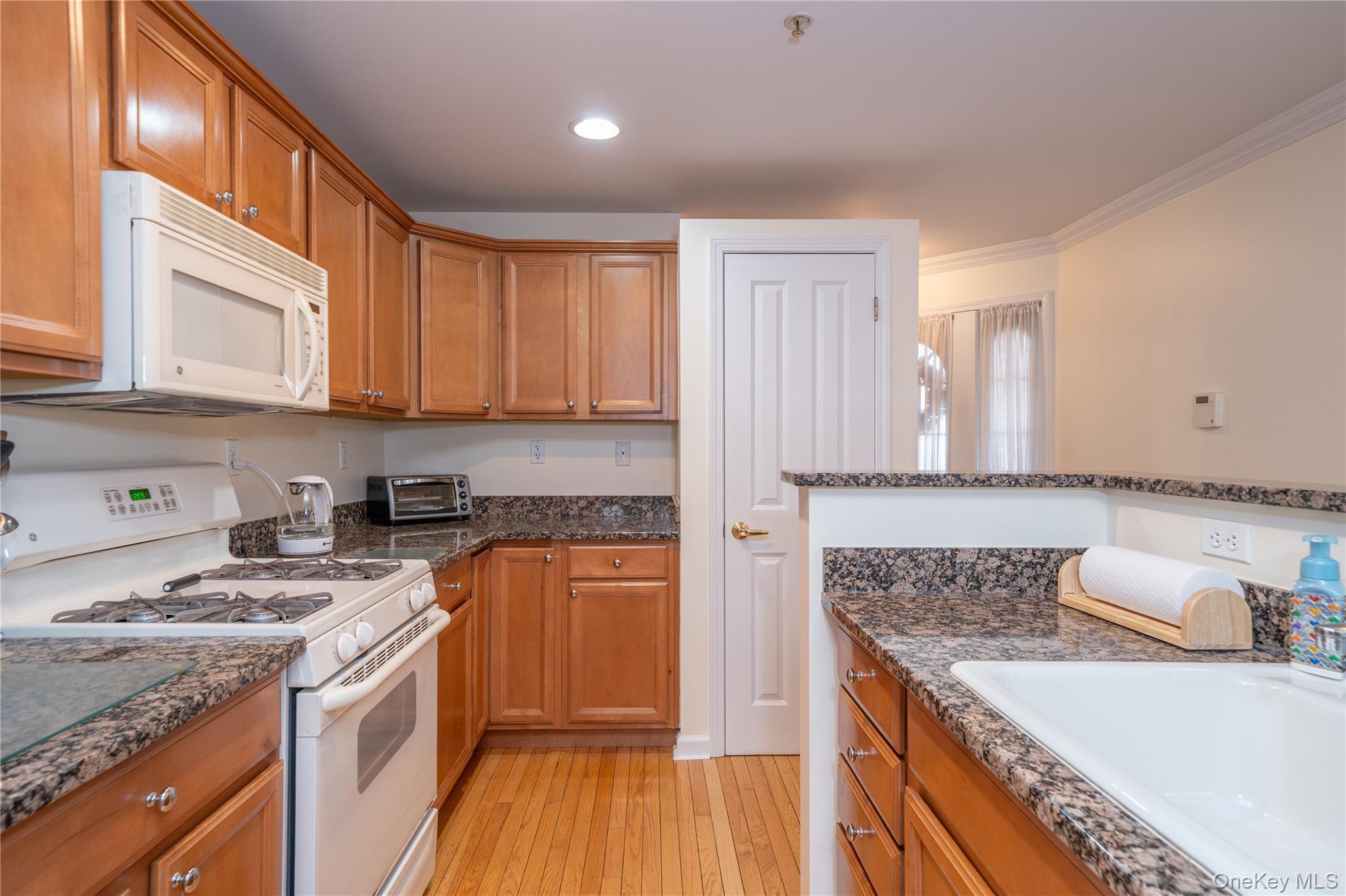 Condo Viewpoint  Westchester County, NY 10566, MLS-976528-6