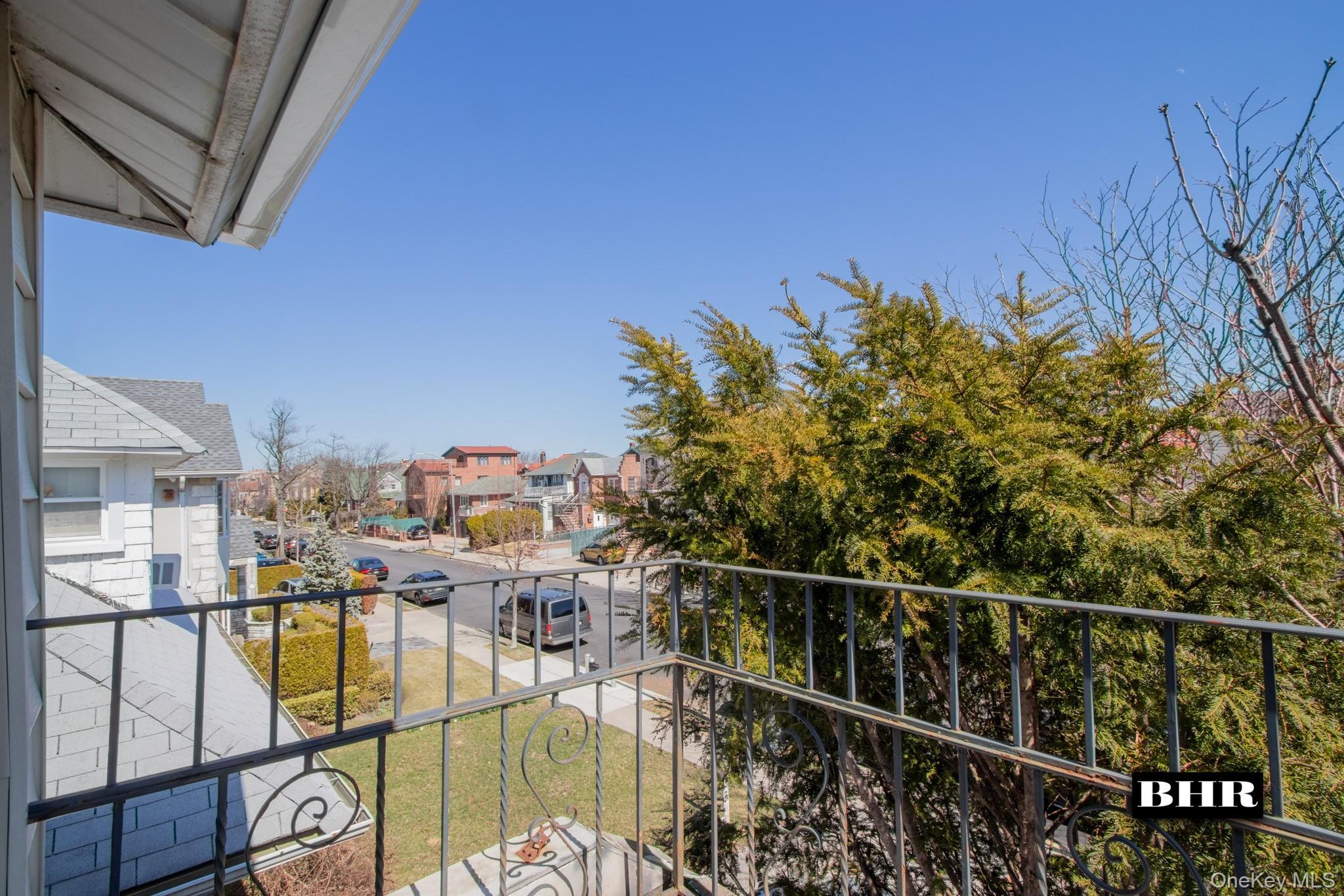 Single Family Beaumont  Brooklyn, NY 11235, MLS-976538-18