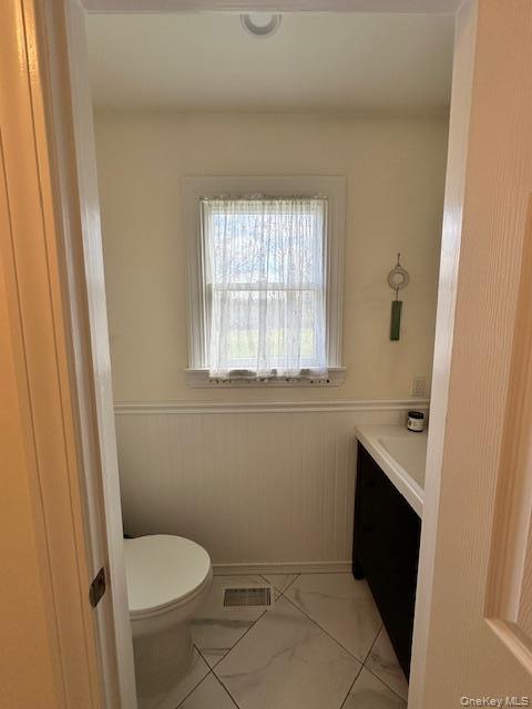Single Family N Columbine Avenue Suffolk County, NY 11946, MLS-976543-10