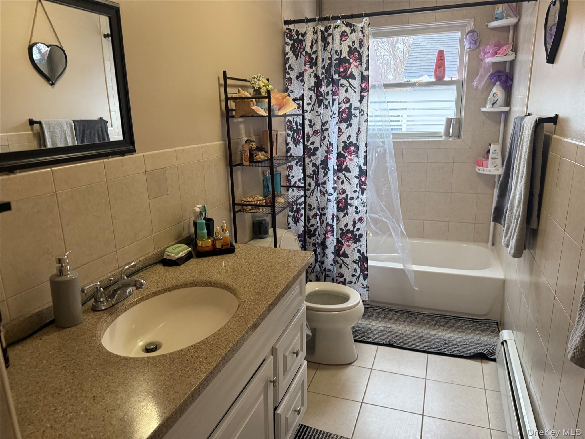 Single Family 1st  Suffolk County, NY 11727, MLS-976545-21