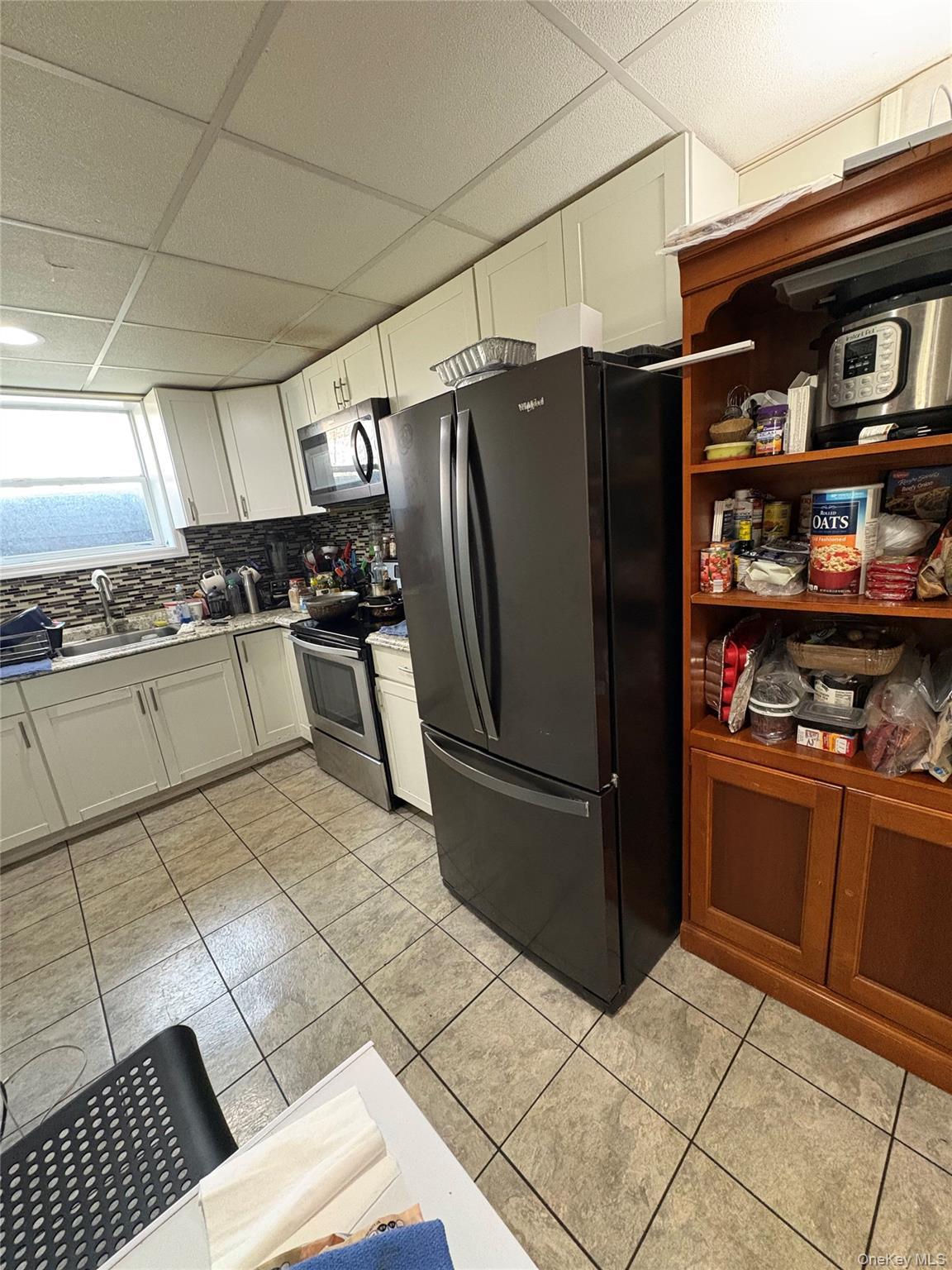 Single Family 1st  Suffolk County, NY 11727, MLS-976545-28