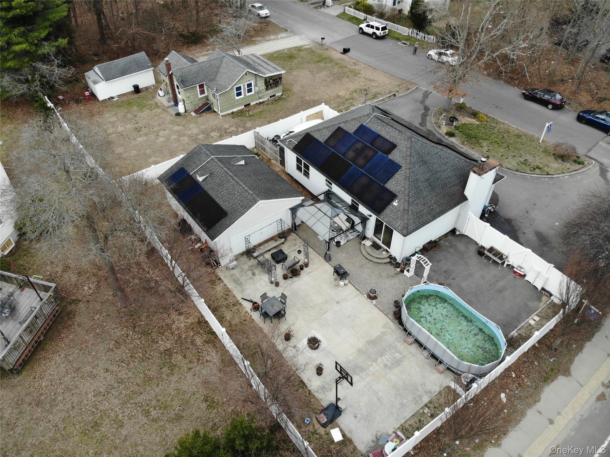 Single Family 1st  Suffolk County, NY 11727, MLS-976545-32