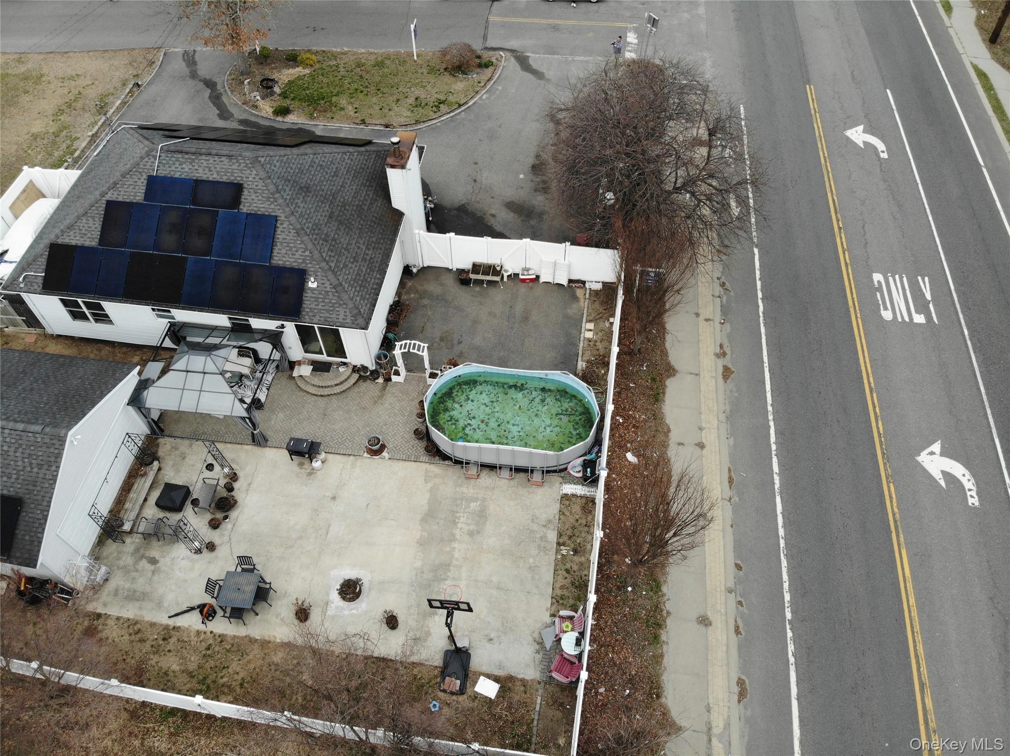 Single Family 1st  Suffolk County, NY 11727, MLS-976545-36