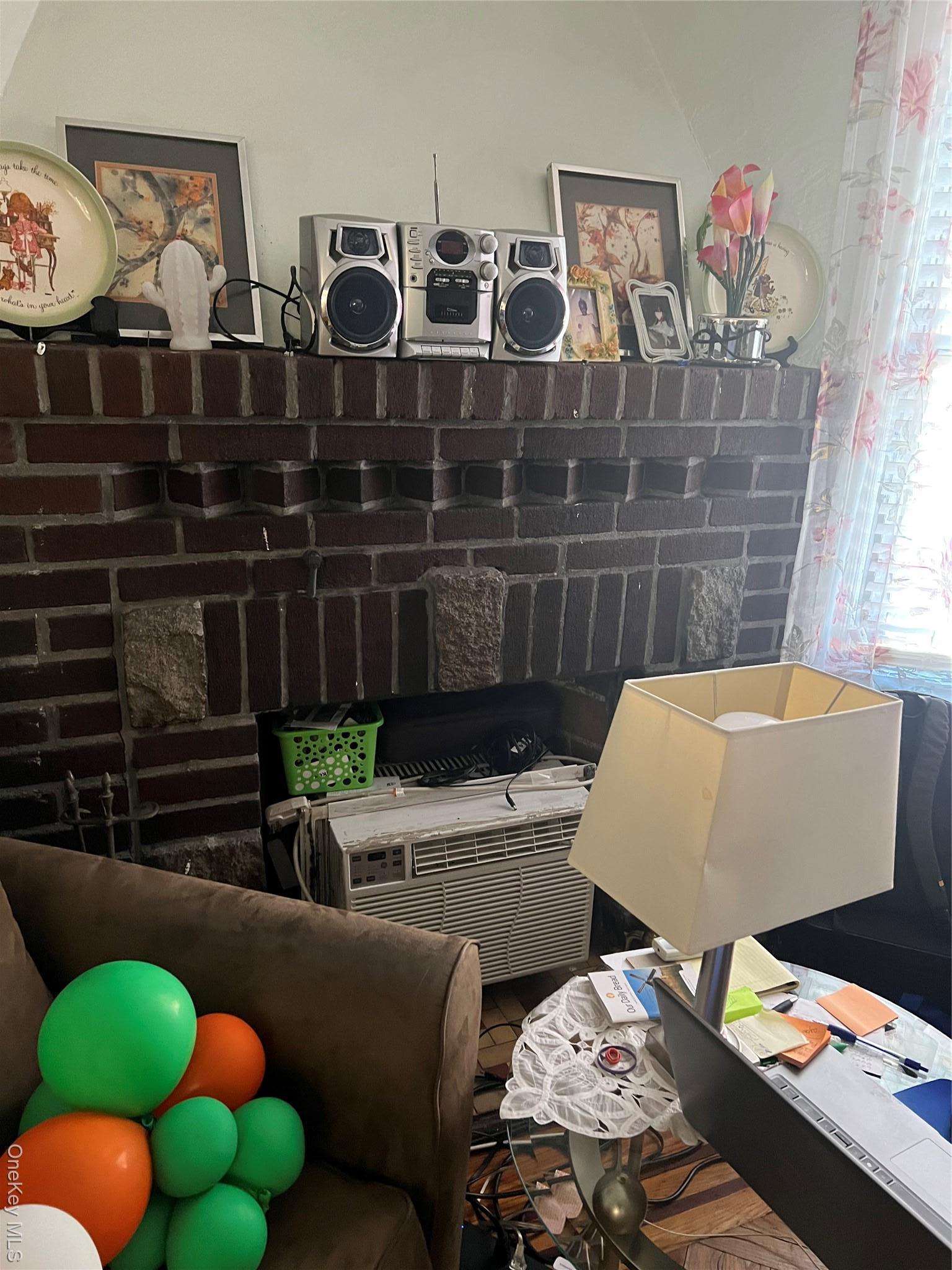 Single Family 231st  Queens, NY 11413, MLS-976568-6