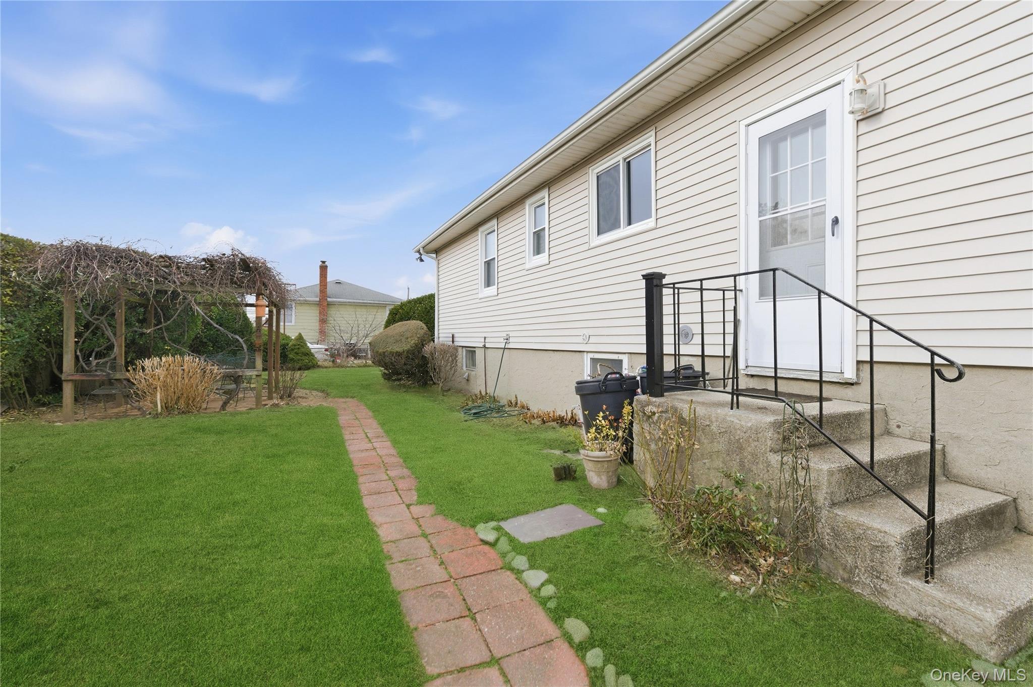 Single Family Murdock  Nassau County, NY 11572, MLS-976569-11