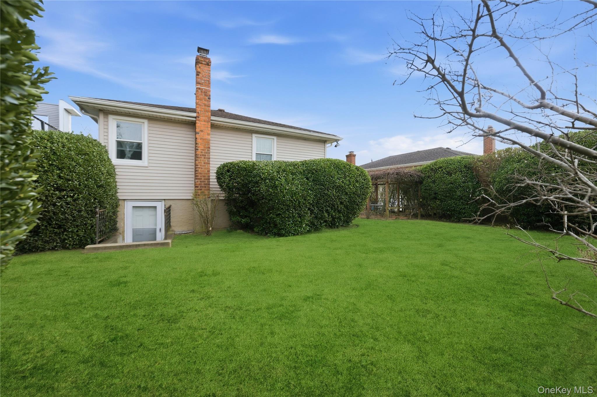 Single Family Murdock  Nassau County, NY 11572, MLS-976569-14