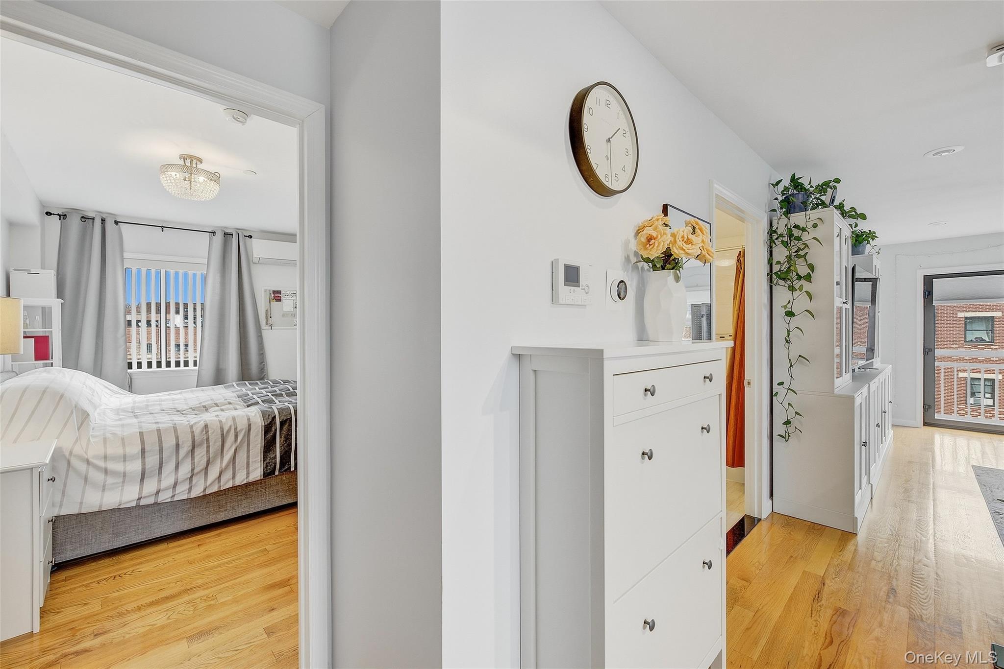 Condo Queens  Queens, NY 11373, MLS-976605-11