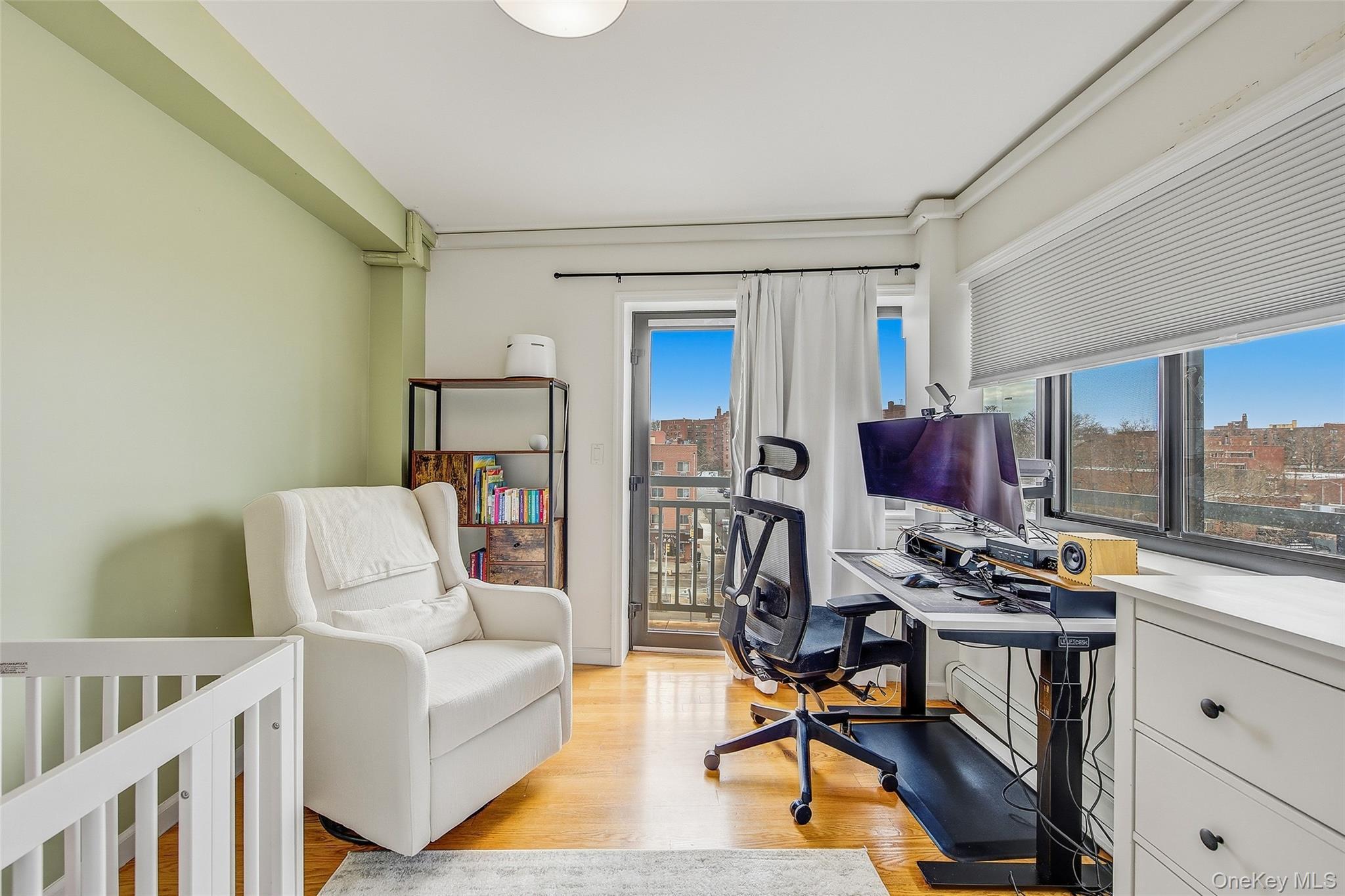 Condo Queens  Queens, NY 11373, MLS-976605-17