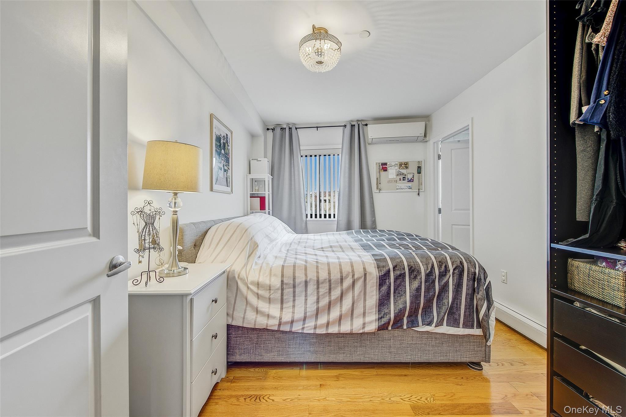 Condo Queens  Queens, NY 11373, MLS-976605-7