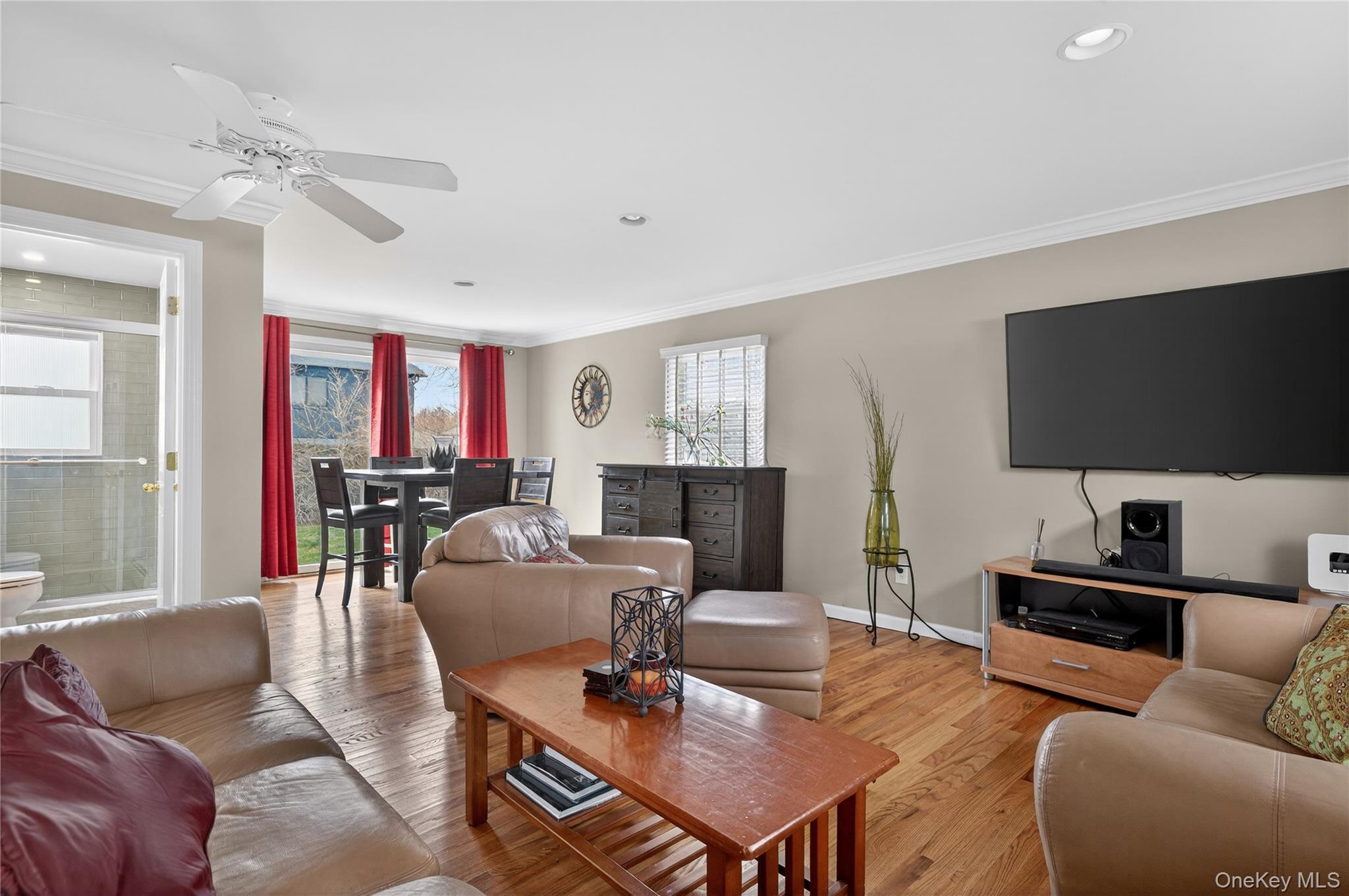 Single Family Kings  Rockland County, NY 10989, MLS-976610-14