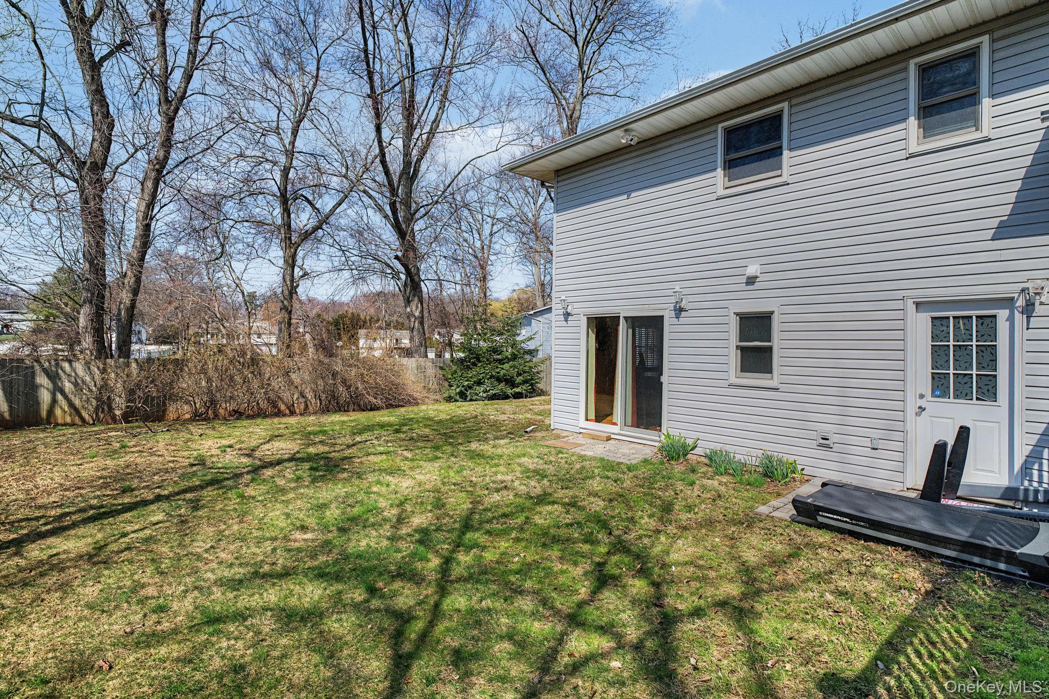 Single Family Kings  Rockland County, NY 10989, MLS-976610-20
