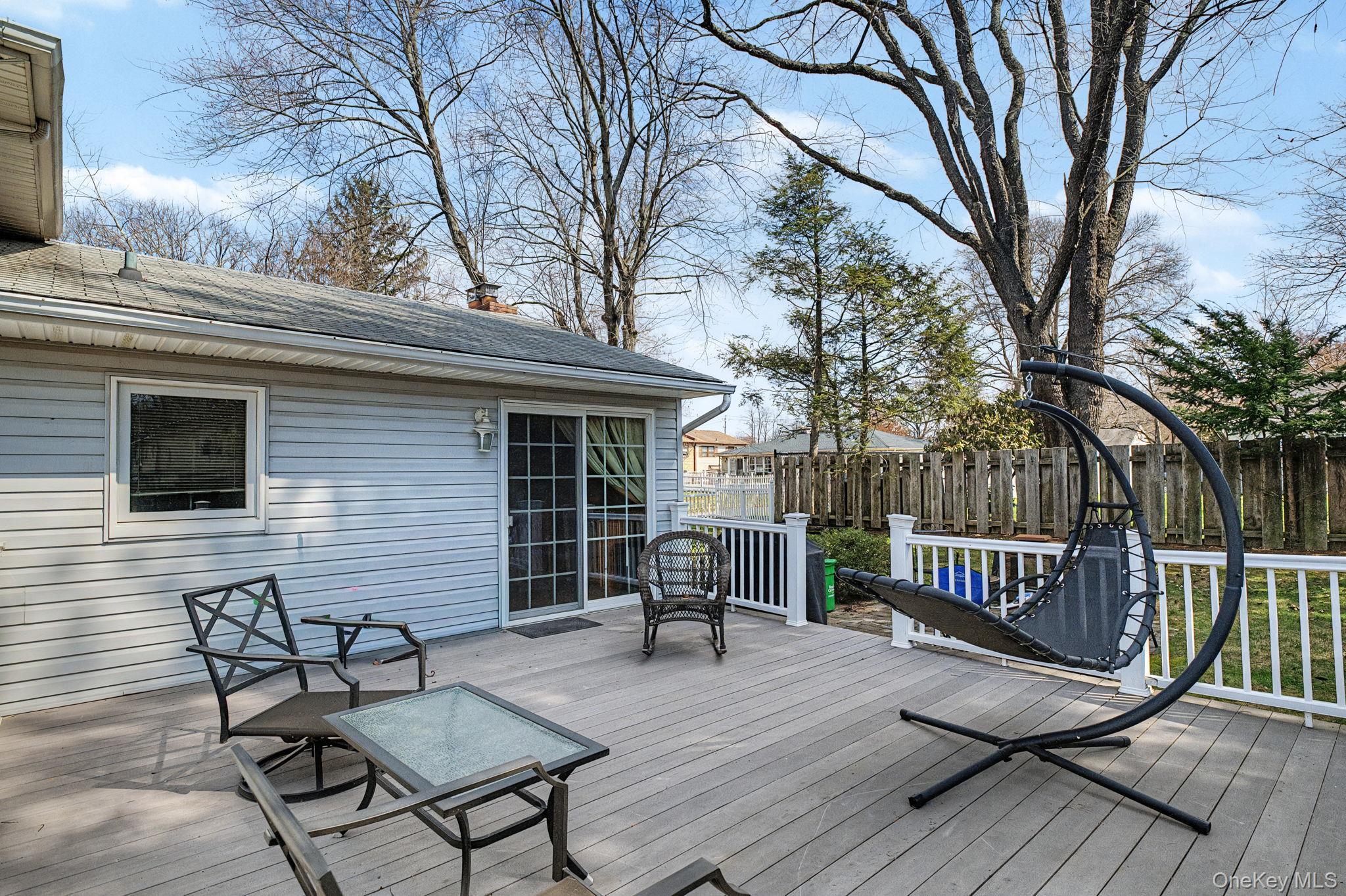 Single Family Kings  Rockland County, NY 10989, MLS-976610-21