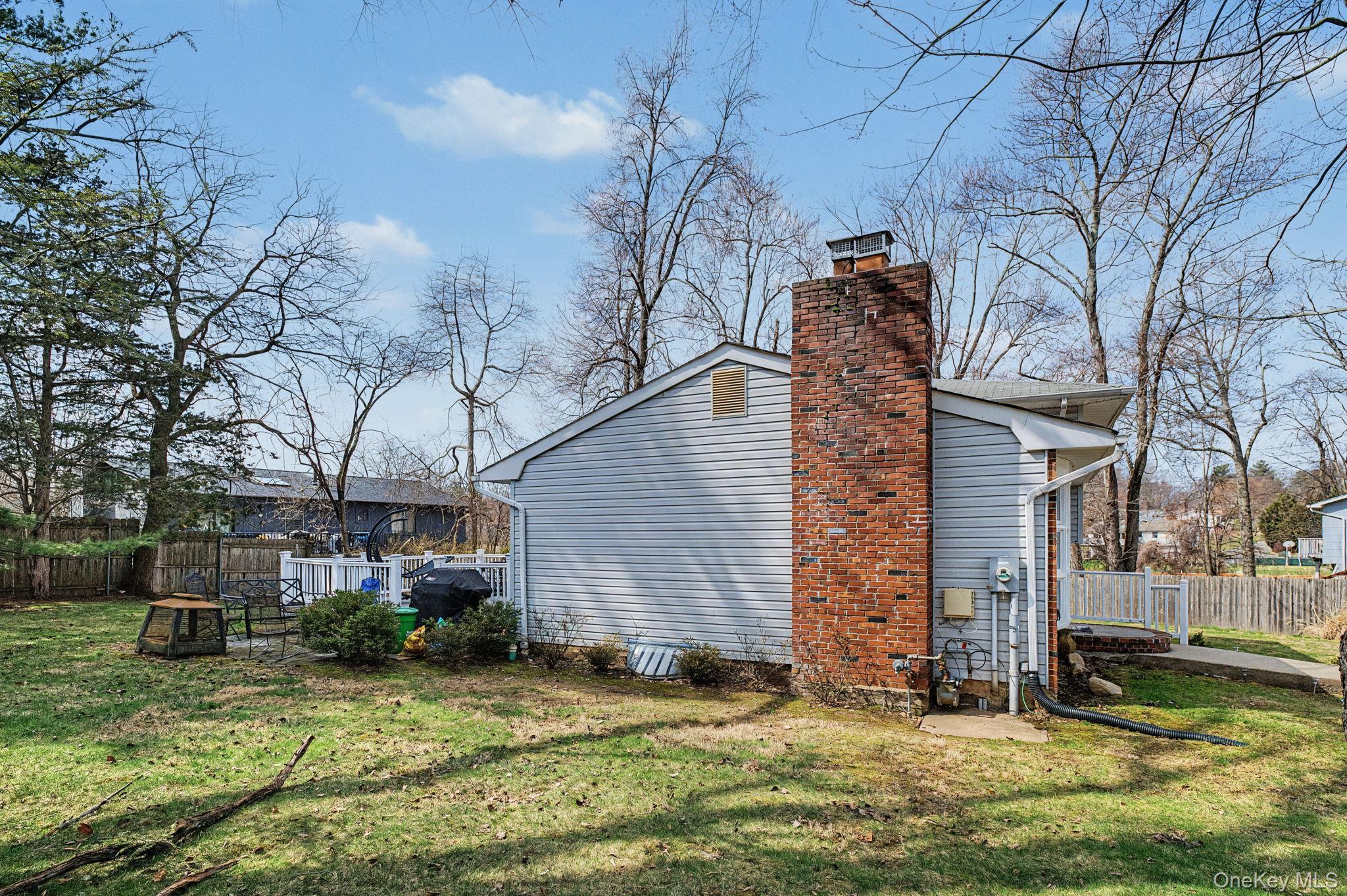 Single Family Kings  Rockland County, NY 10989, MLS-976610-23