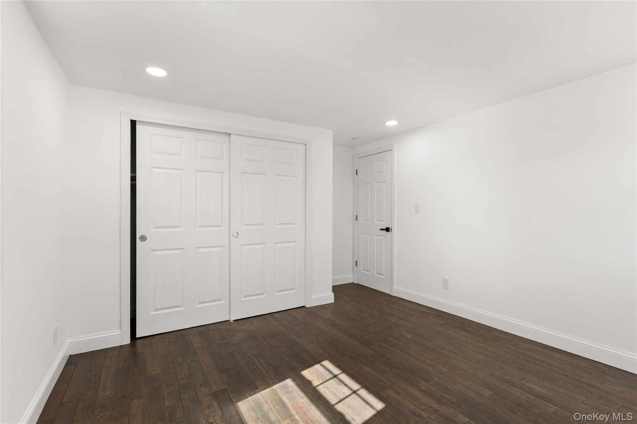 Single Family Dallas  Suffolk County, NY 11757, MLS-976613-12