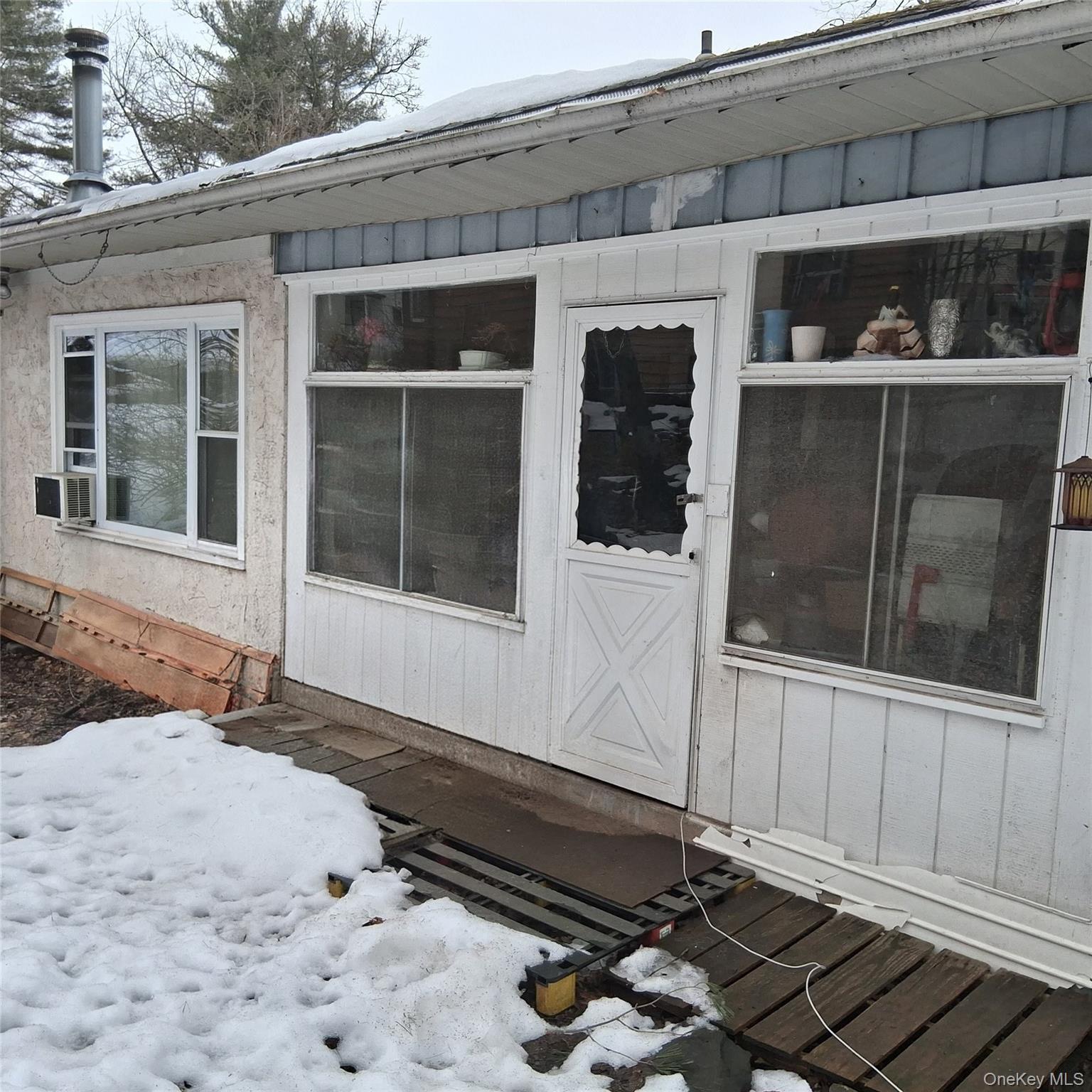 Single Family York Avenue  Sullivan County, NY 12701, MLS-976623-25