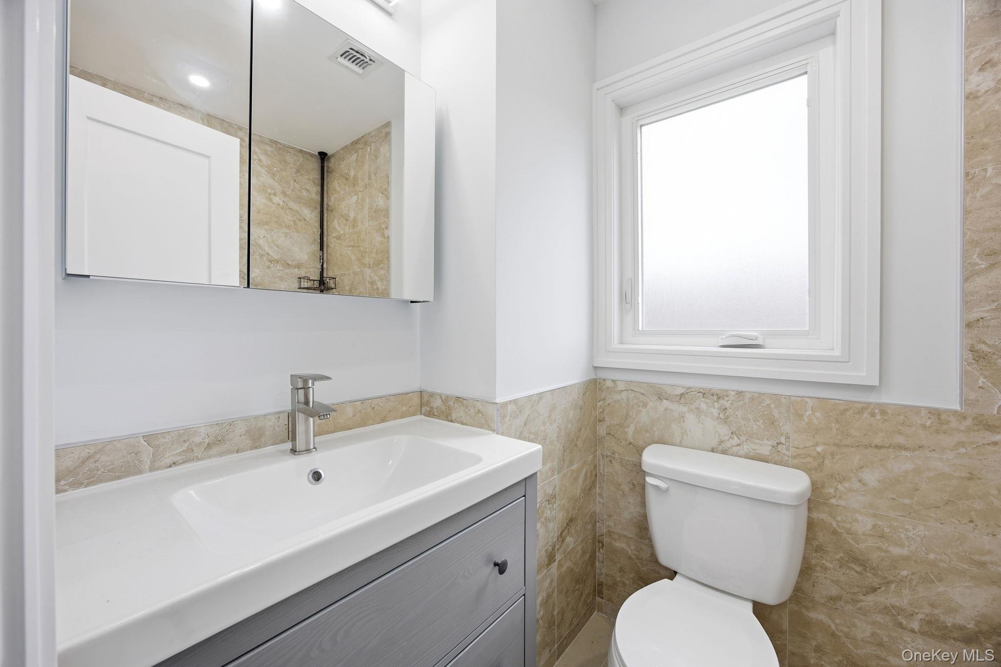 Single Family Coale Staten Island, NY 10314, MLS-976631-16