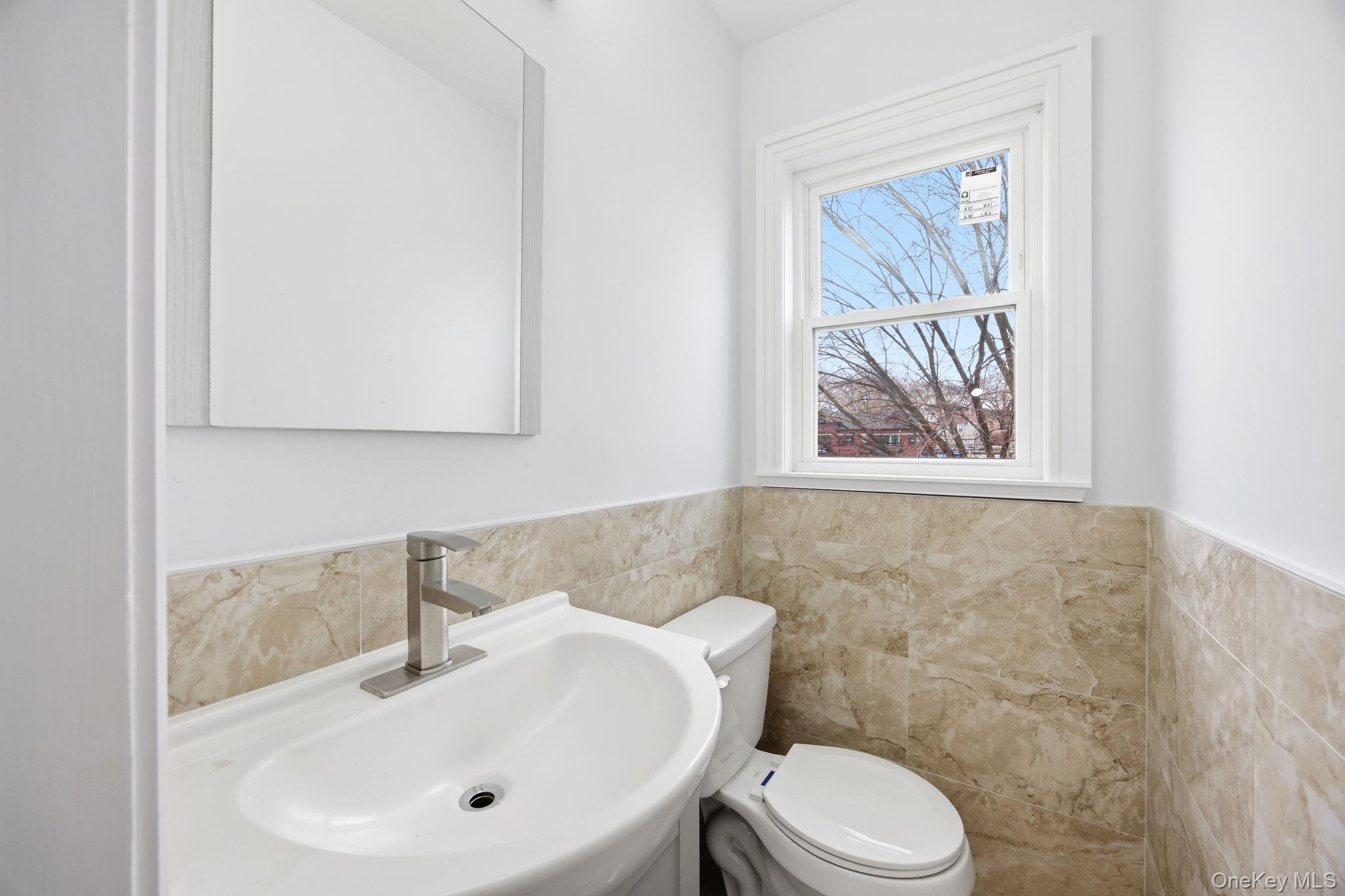 Single Family Coale Staten Island, NY 10314, MLS-976631-19