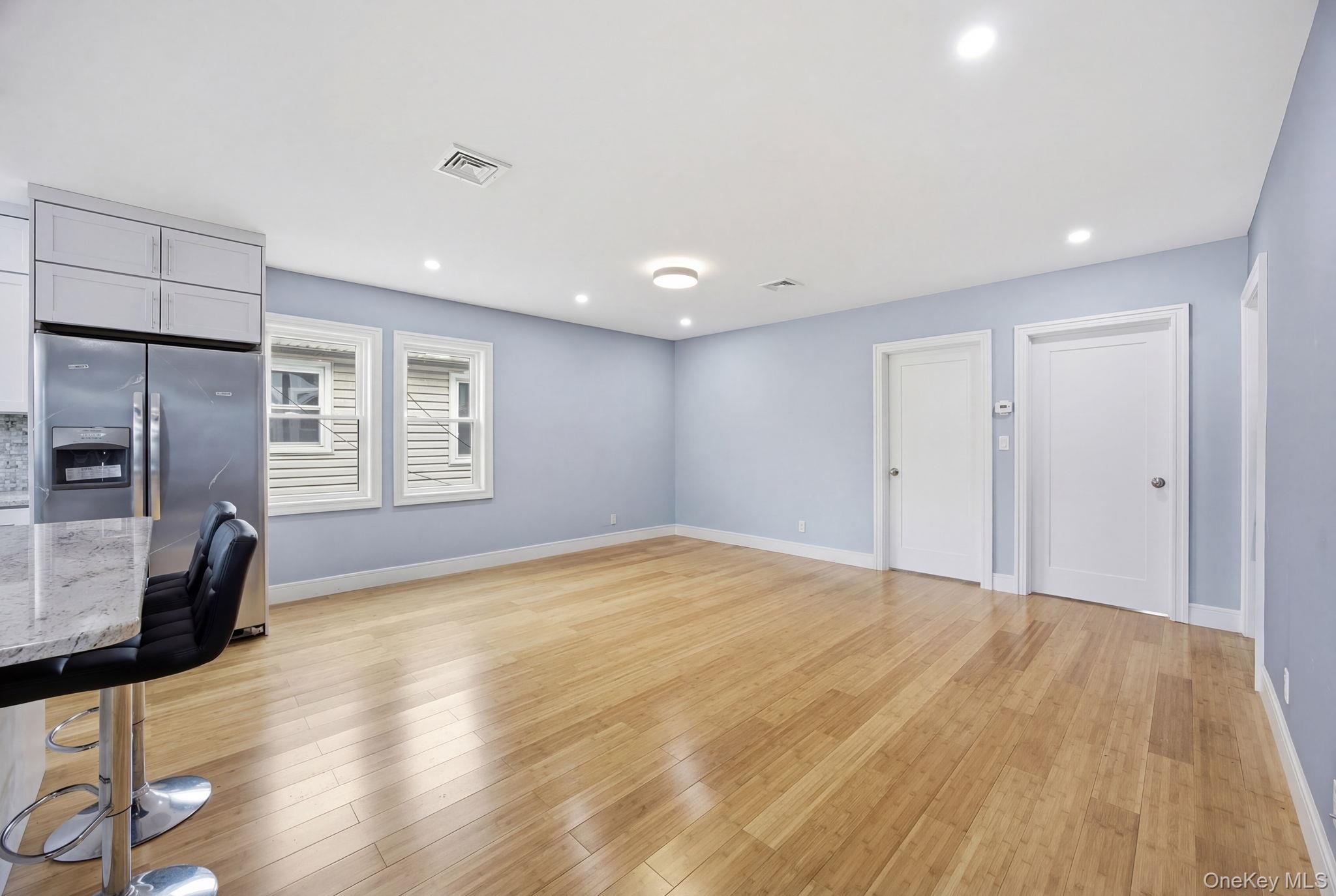 Single Family Coale Staten Island, NY 10314, MLS-976631-8