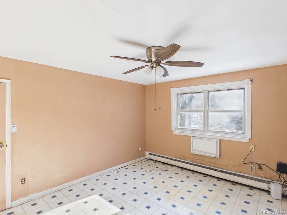 Single Family Allerton  Bronx, NY 10469, MLS-976663-15