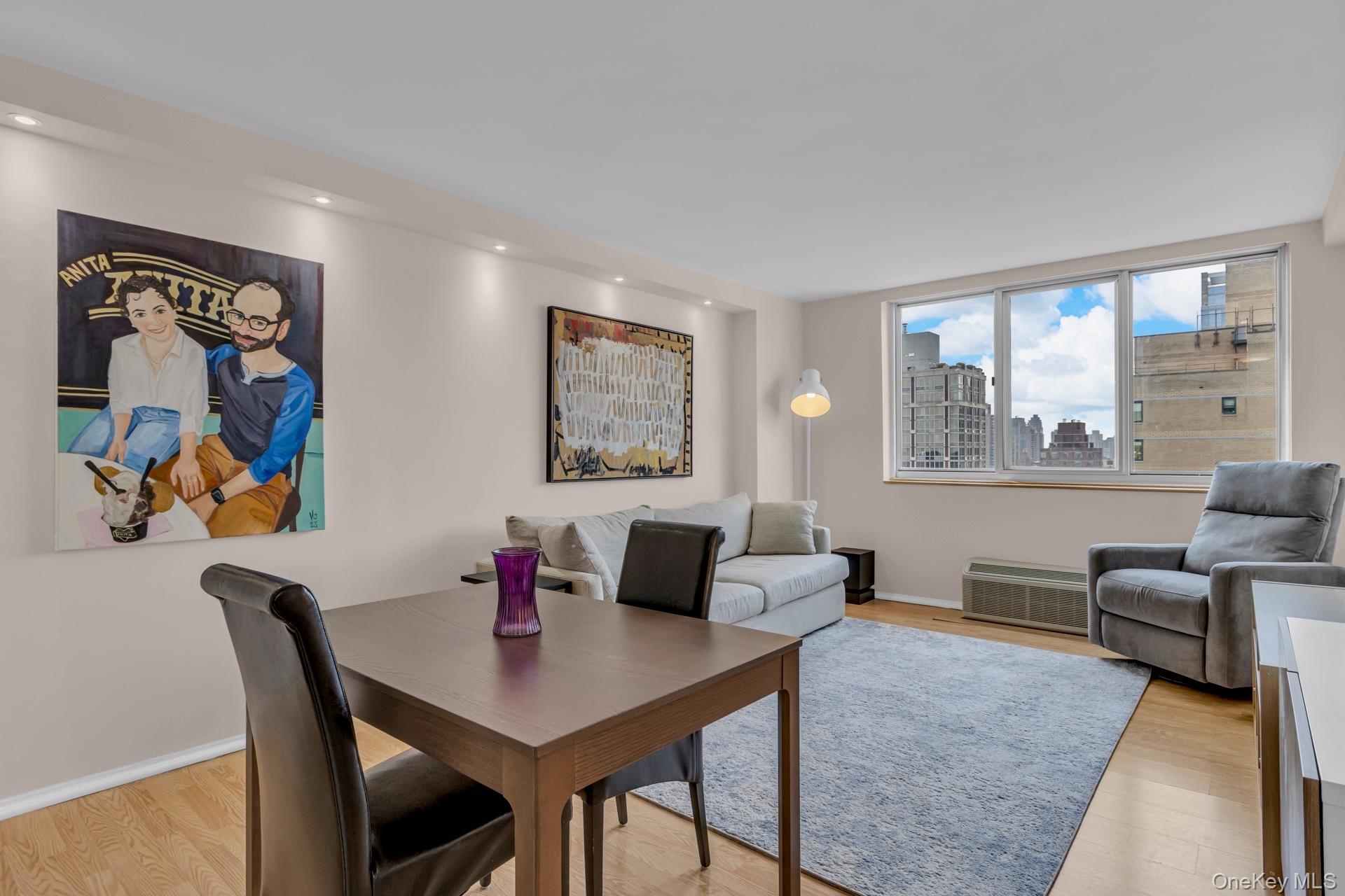 Coop 93rd  Manhattan, NY 10128, MLS-976674-10