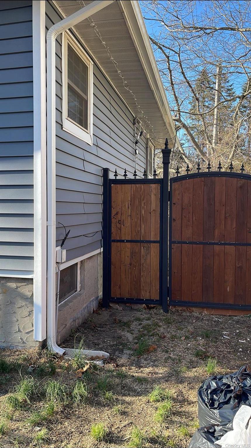 Single Family Dogwood  Suffolk County, NY 11951, MLS-976688-23