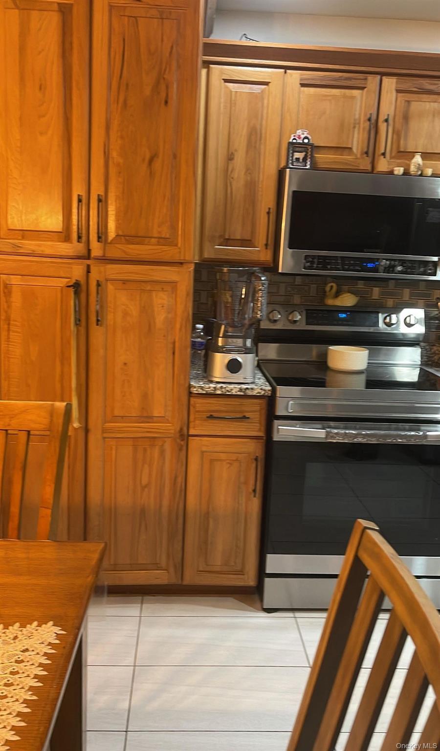 Single Family Dogwood  Suffolk County, NY 11951, MLS-976688-8