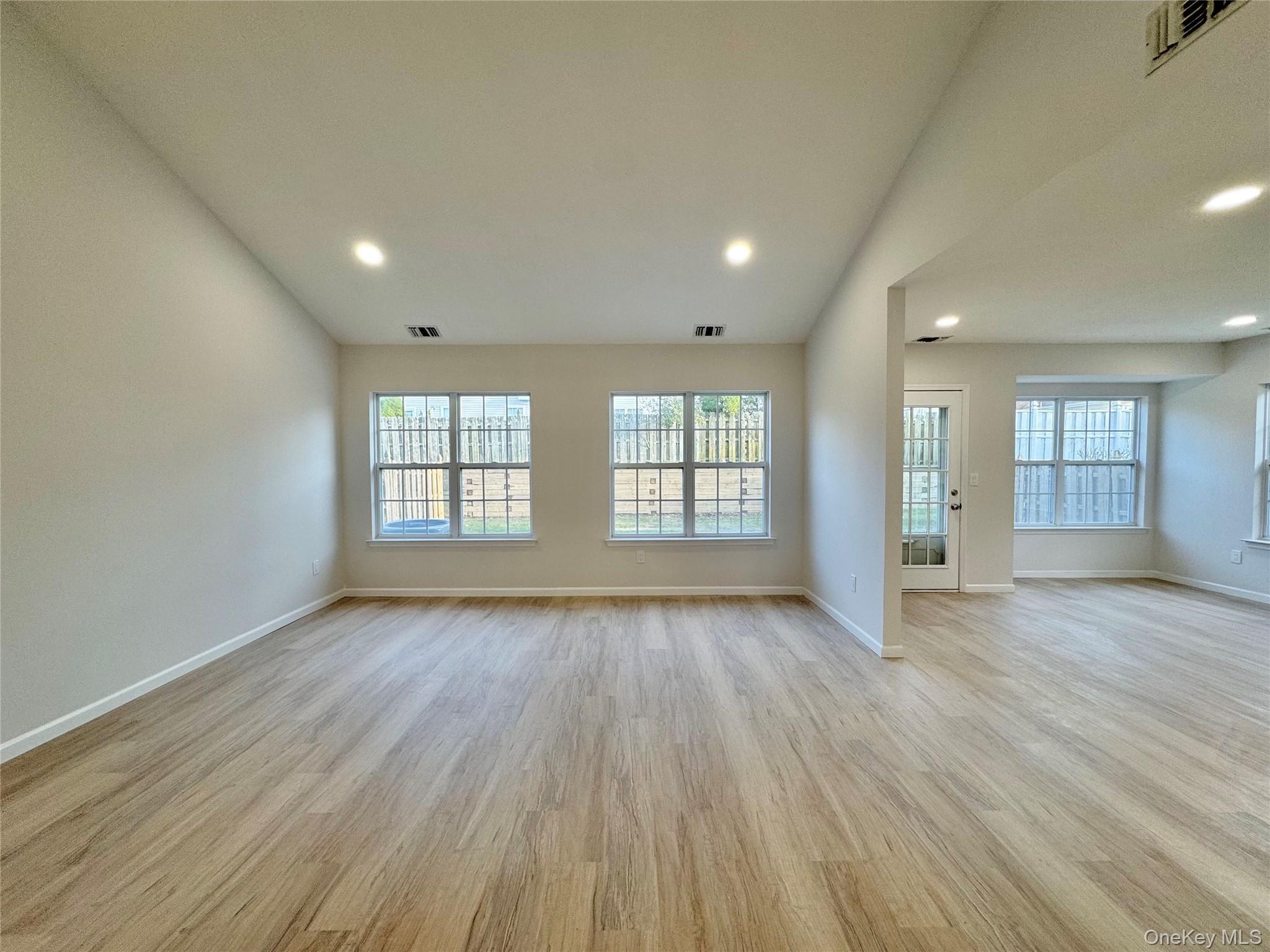 Condo Sophia  Suffolk County, NY 11953, MLS-976697-11