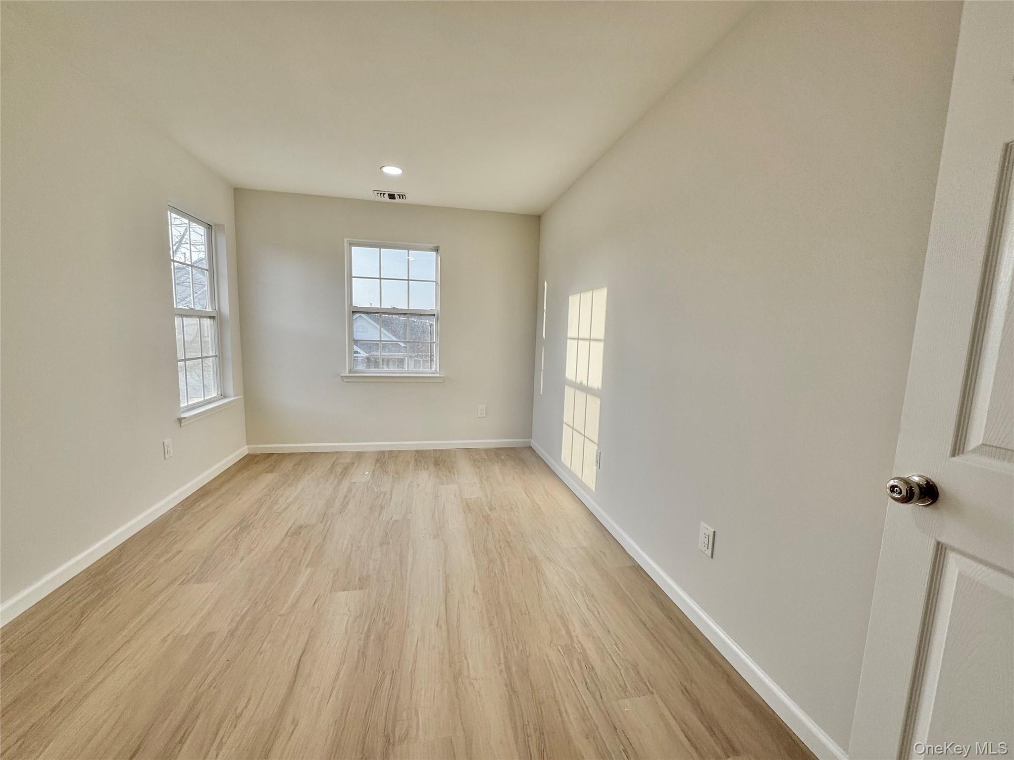 Condo Sophia  Suffolk County, NY 11953, MLS-976697-24