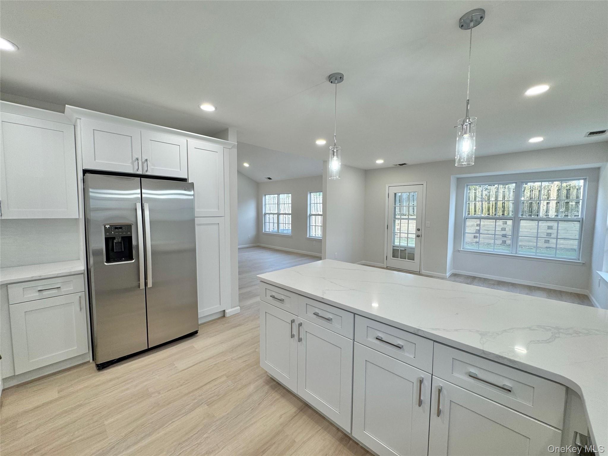 Condo Sophia  Suffolk County, NY 11953, MLS-976697-9