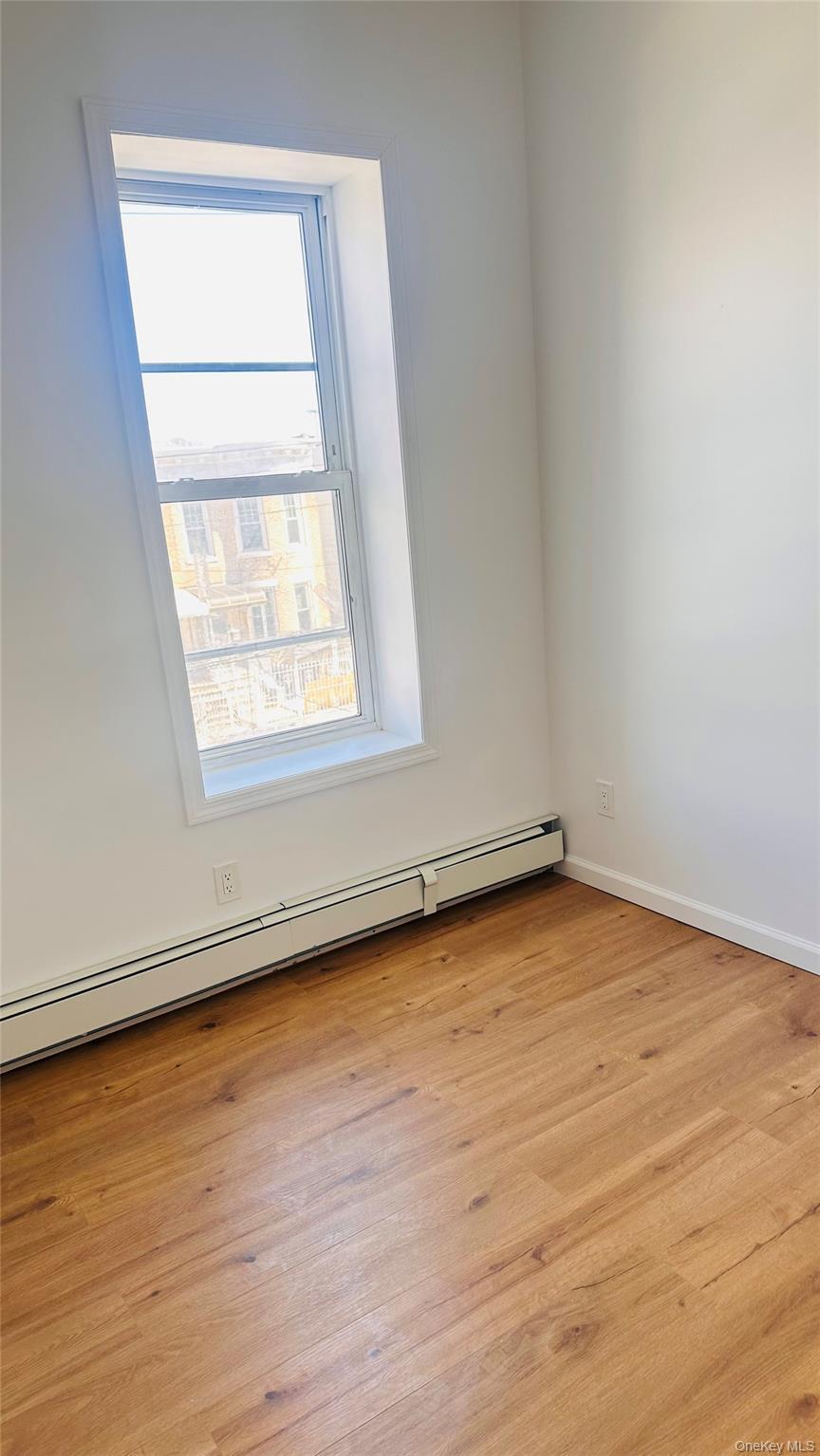 Apartment Eldert  Brooklyn, NY 11208, MLS-976704-5