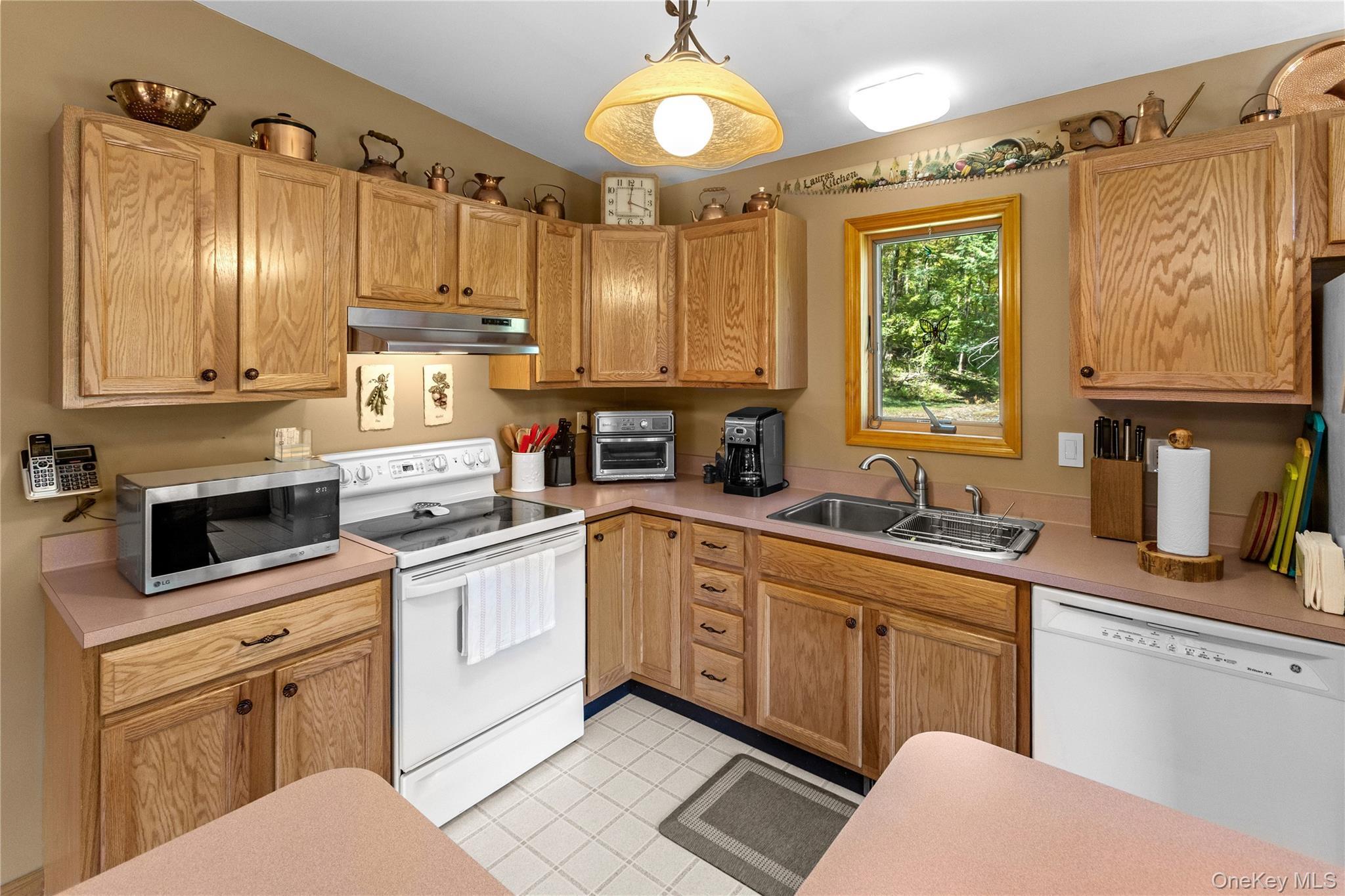 Single Family Covert Hollow  Delaware County, NY 13782, MLS-976717-16