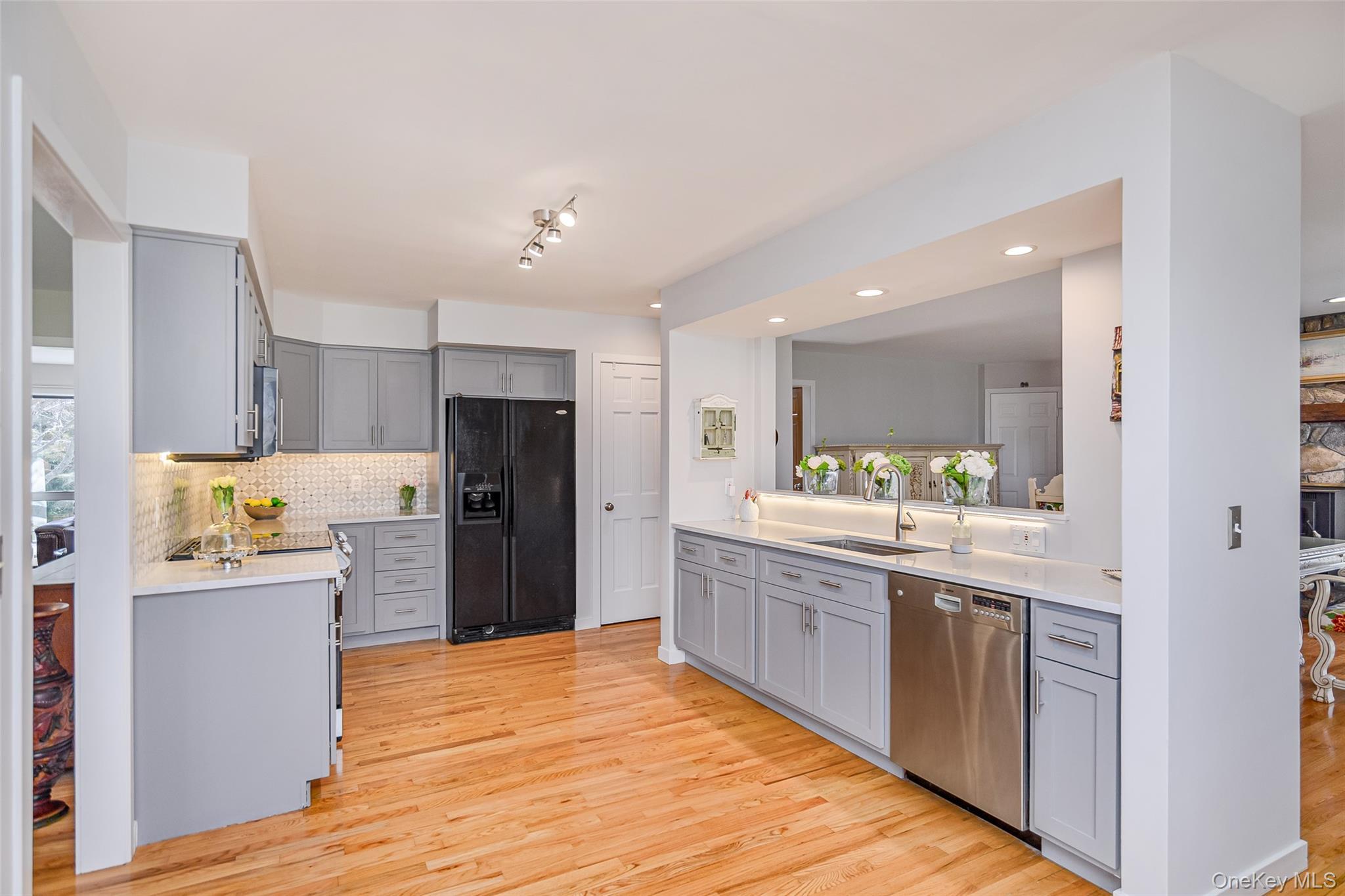 Single Family Farm  Out Of Area, NY 06784, MLS-976750-14