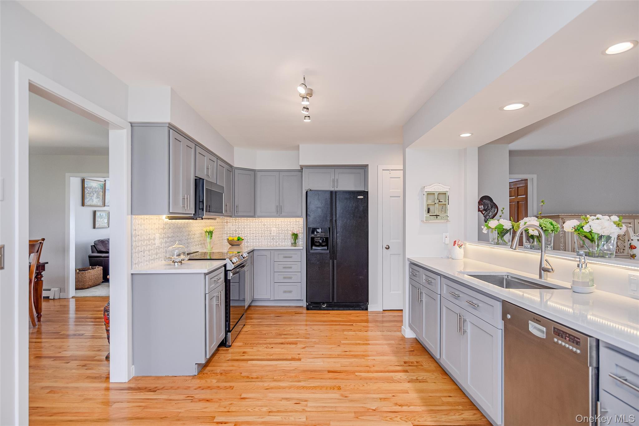 Single Family Farm  Out Of Area, NY 06784, MLS-976750-15