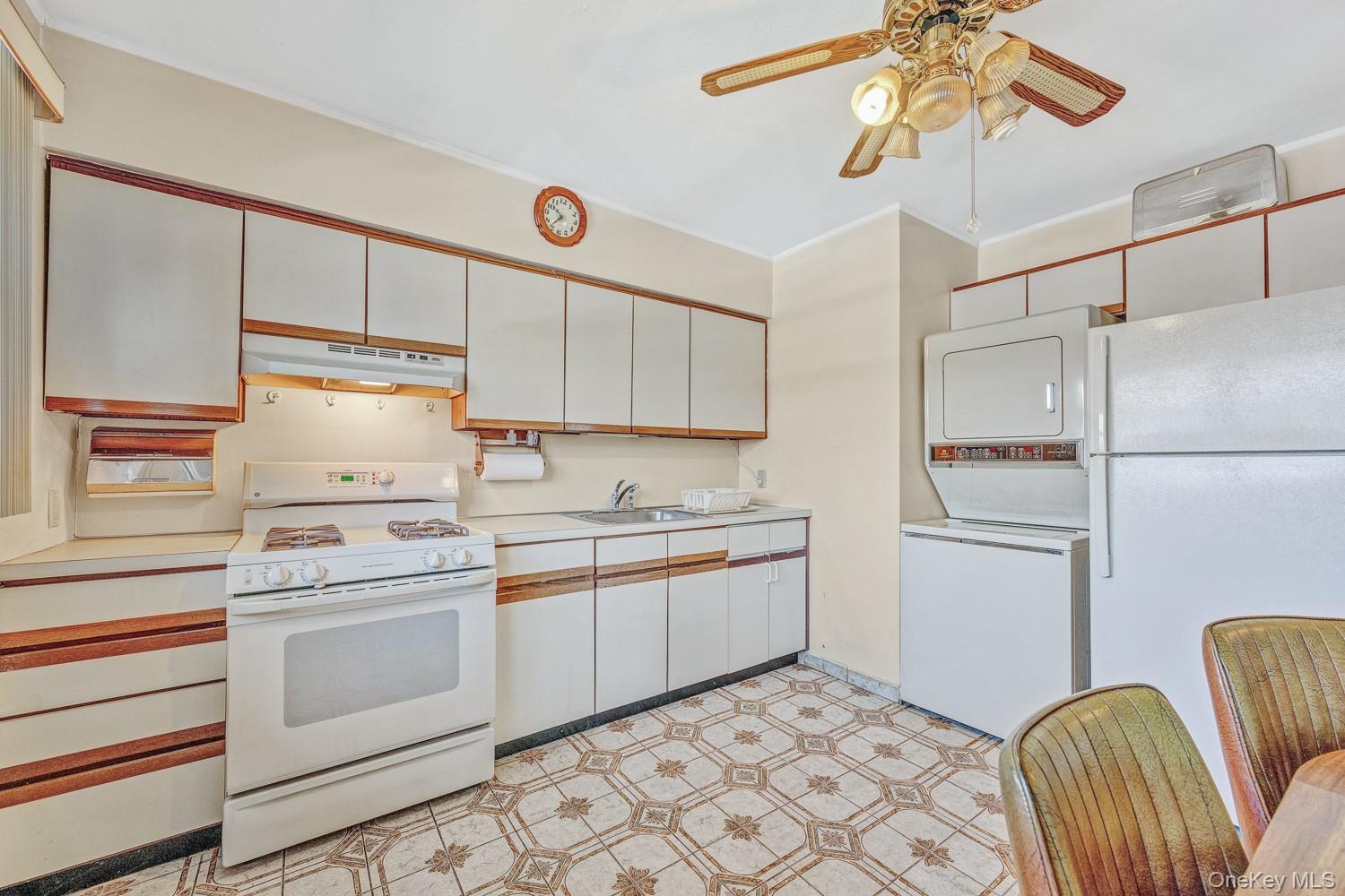 Condo Utopia  Queens, NY 11365, MLS-976751-5