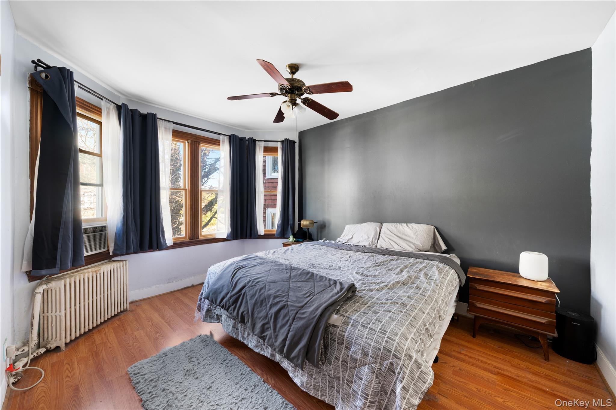 Single Family Westervelt Ave Staten Island, NY 10301, MLS-976775-18