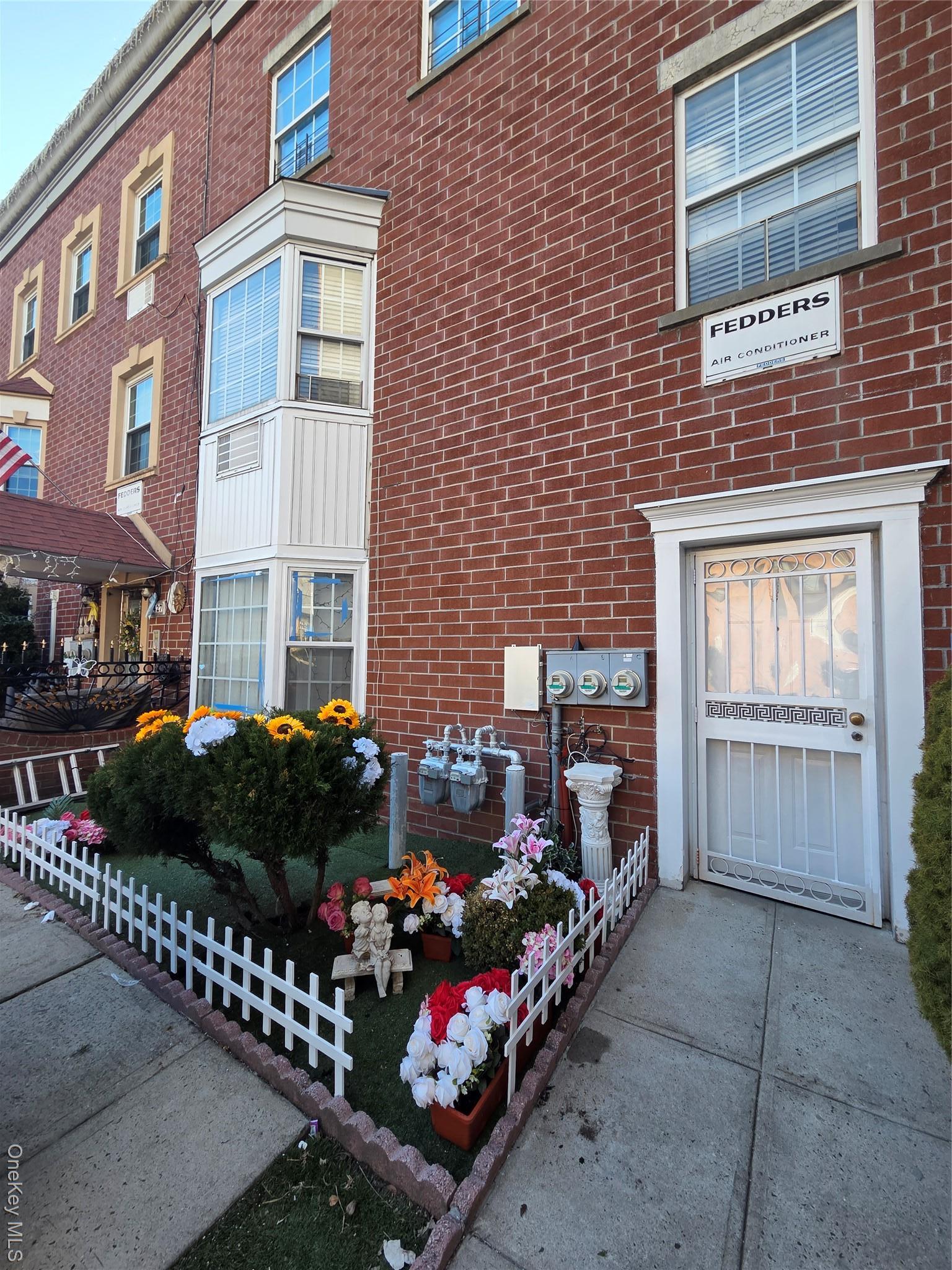 Single Family Vyse Bronx, NY 10459, MLS-976776-2