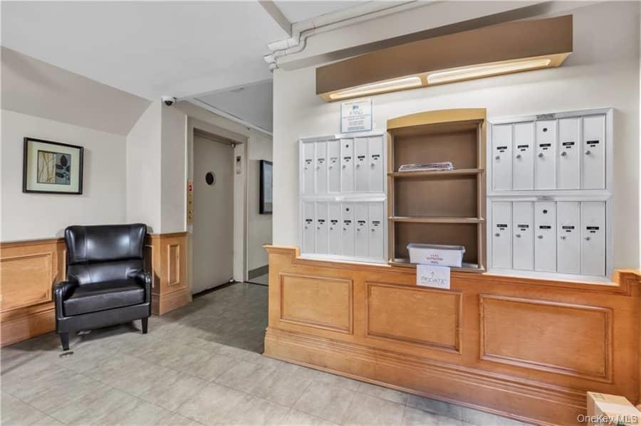 Coop White Oak  Westchester County, NY 10801, MLS-976780-17