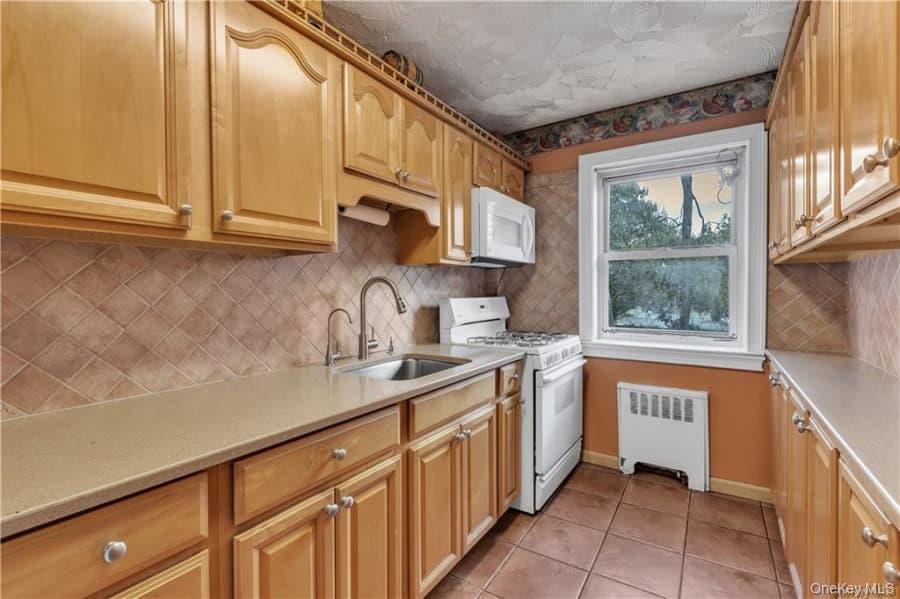 Coop White Oak  Westchester County, NY 10801, MLS-976780-6