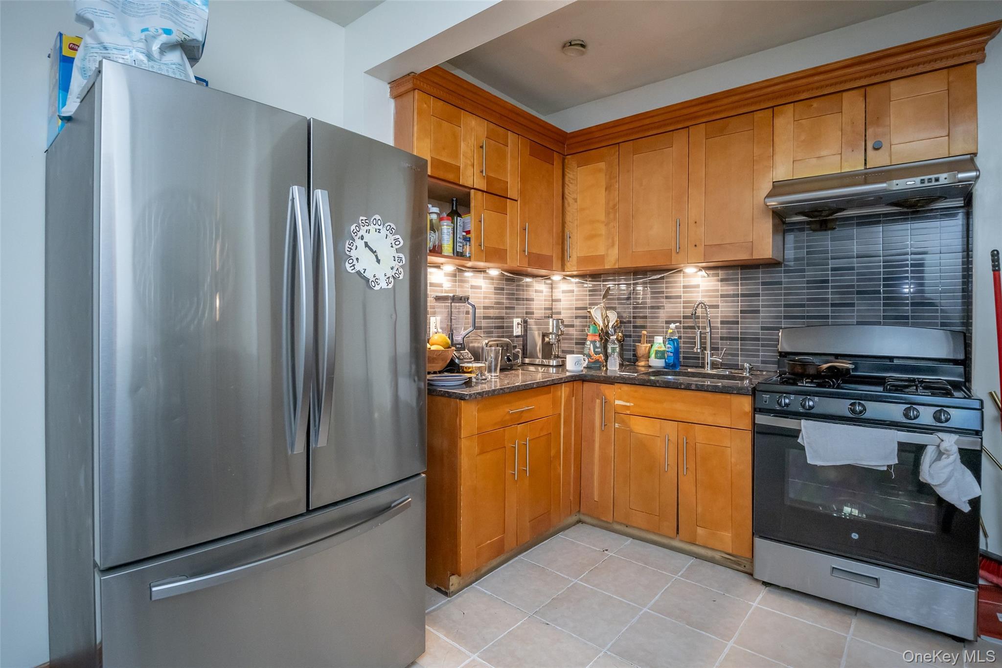 Single Family 14th  Queens, NY 11356, MLS-976827-4