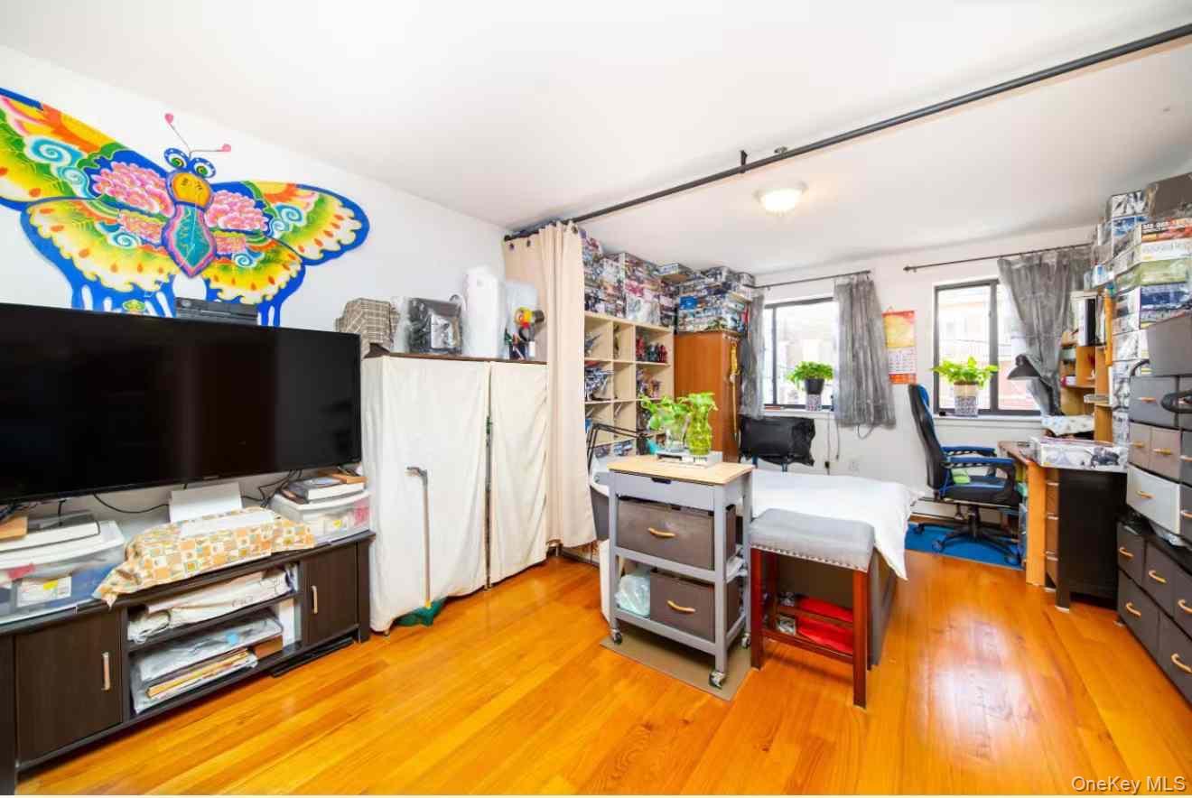 Condo 107th  Queens, NY 11368, MLS-976828-4