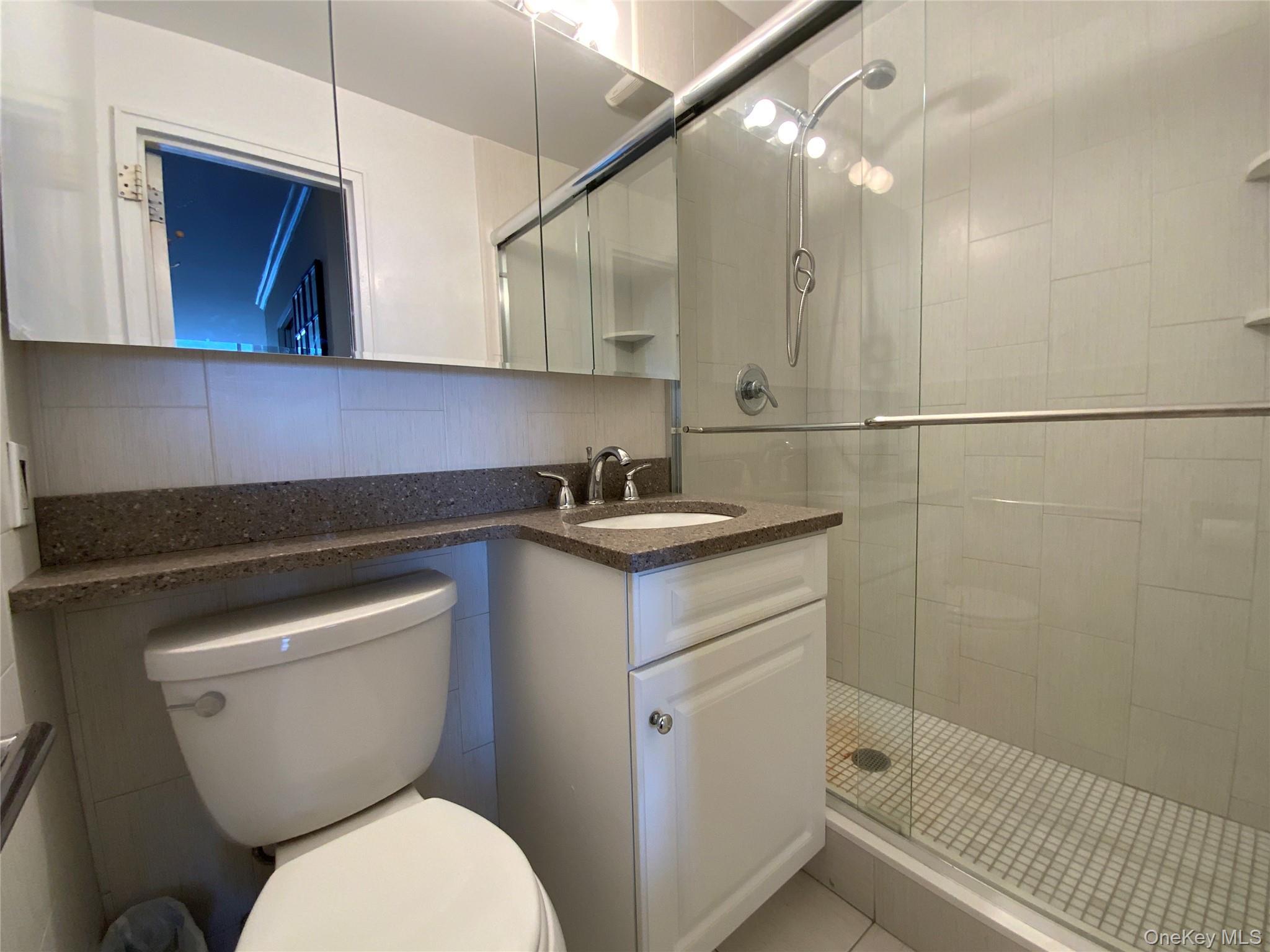 Coop Grand Central  Queens, NY 11005, MLS-976833-17