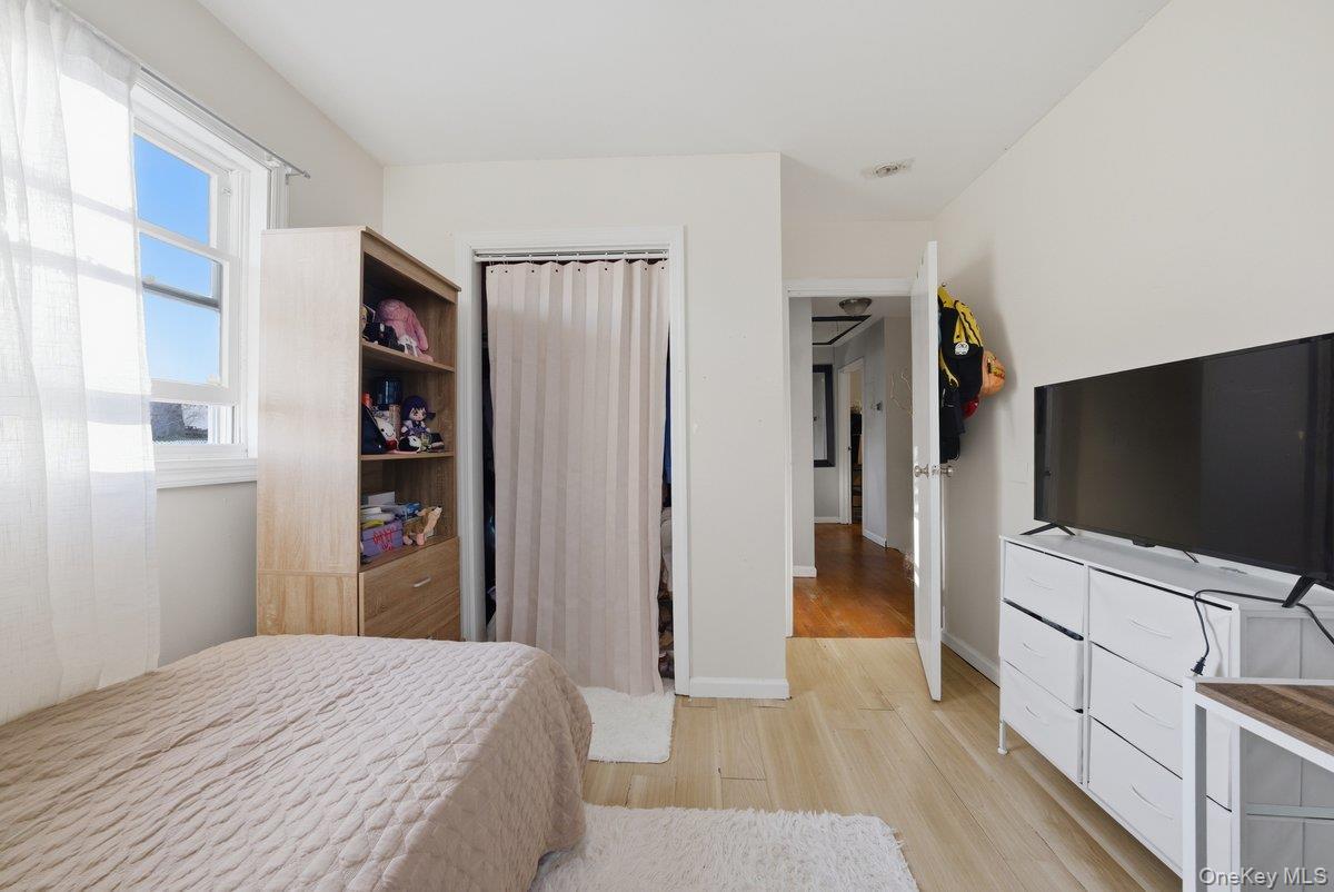 Single Family Young  Westchester County, NY 10710, MLS-976855-19