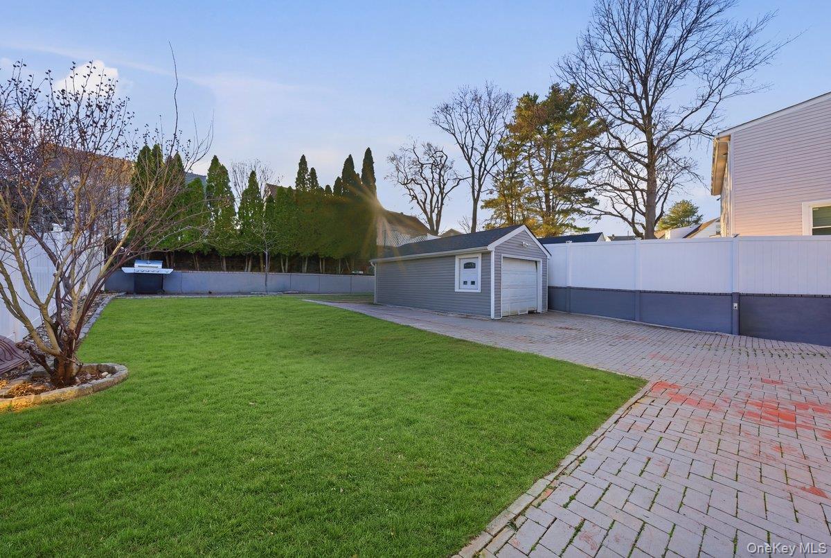 Single Family Young  Westchester County, NY 10710, MLS-976855-28