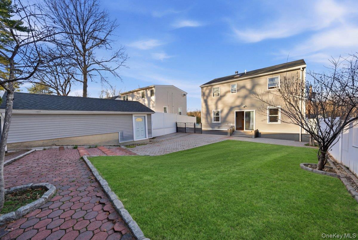 Single Family Young  Westchester County, NY 10710, MLS-976855-30
