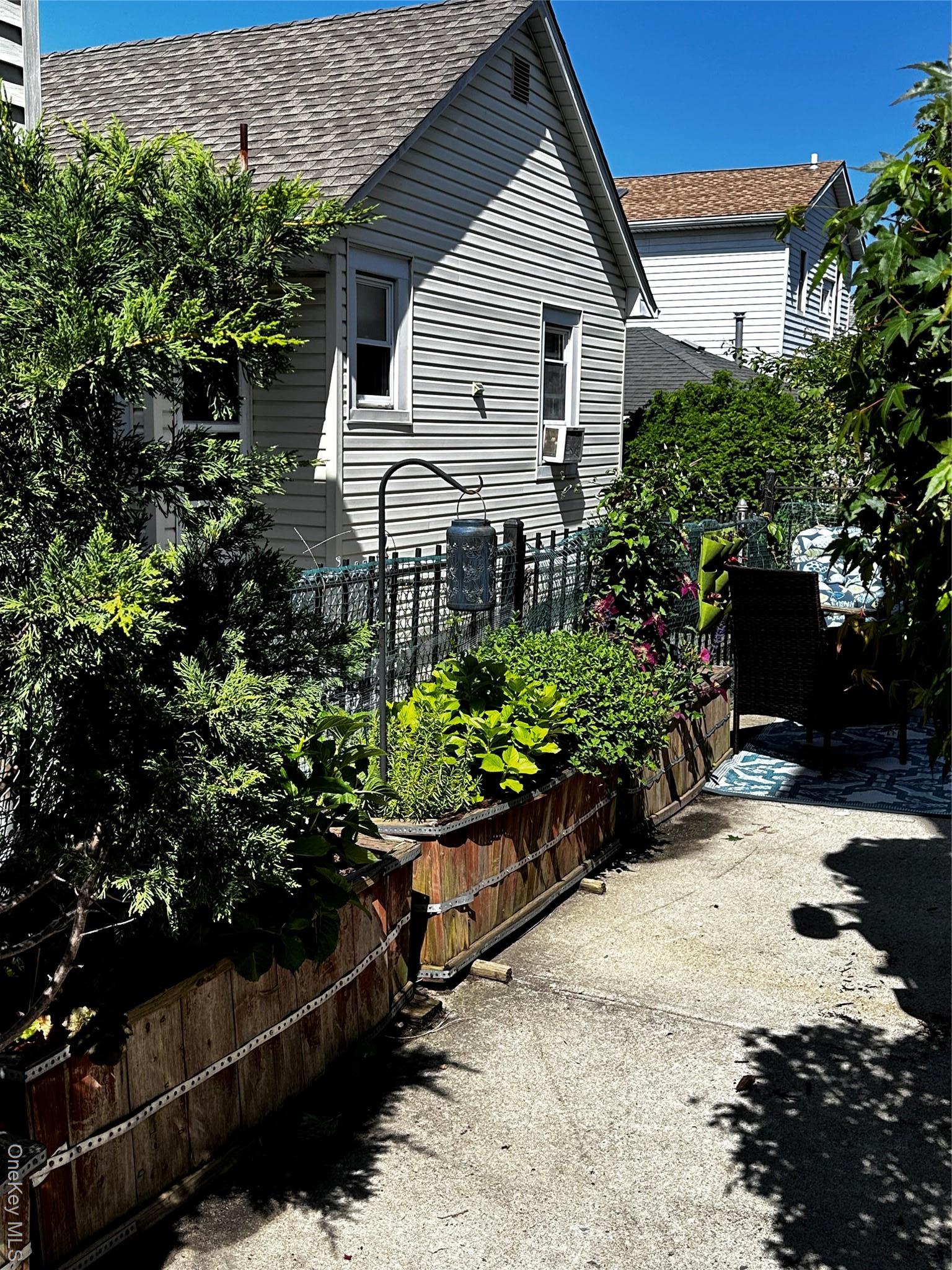 Coop Alden  Bronx, NY 10465, MLS-976867-2